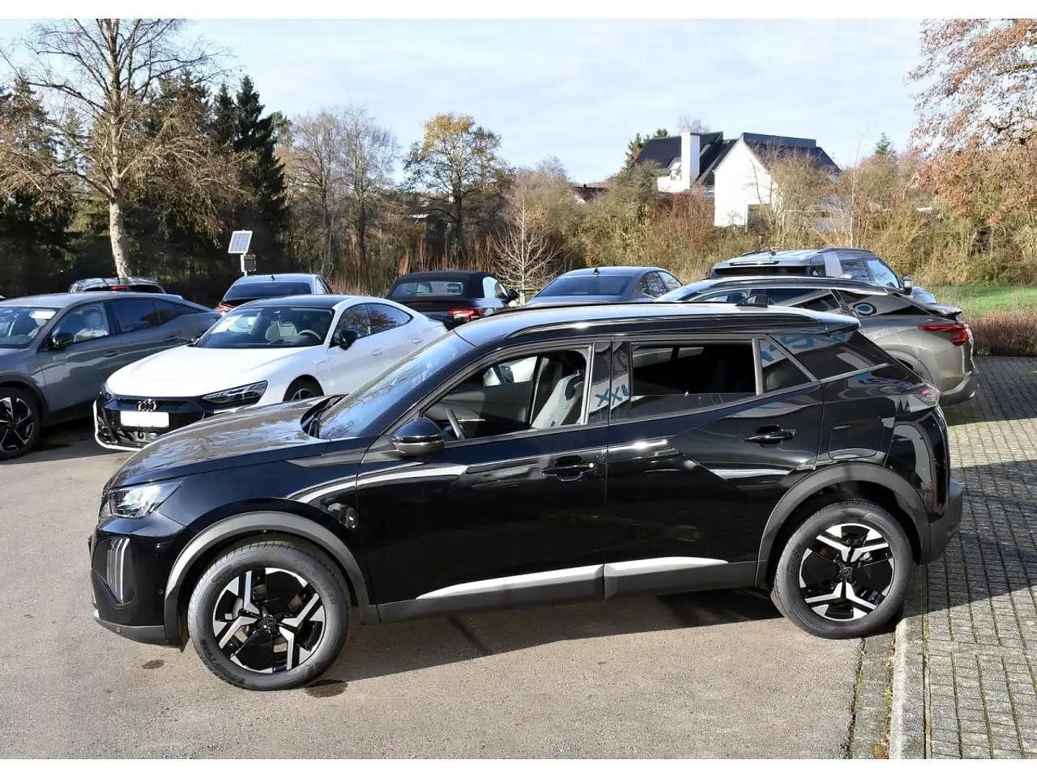 Peugeot 2008 (2025) - Foto 3