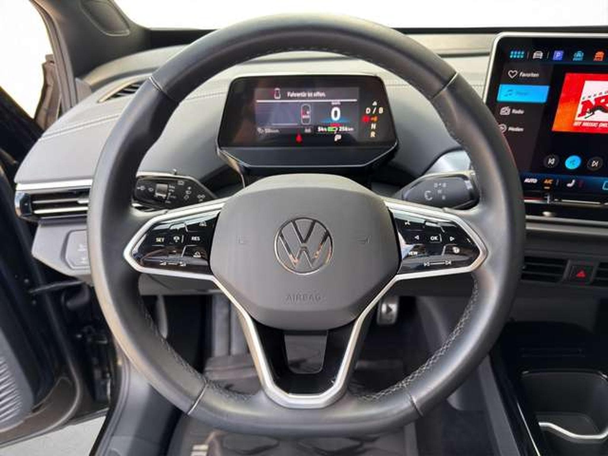 VW ID.4 Pro 210 kW pro/Design-P/AHK/SHZ/FHZ/Matrix (2024) - Photo 10