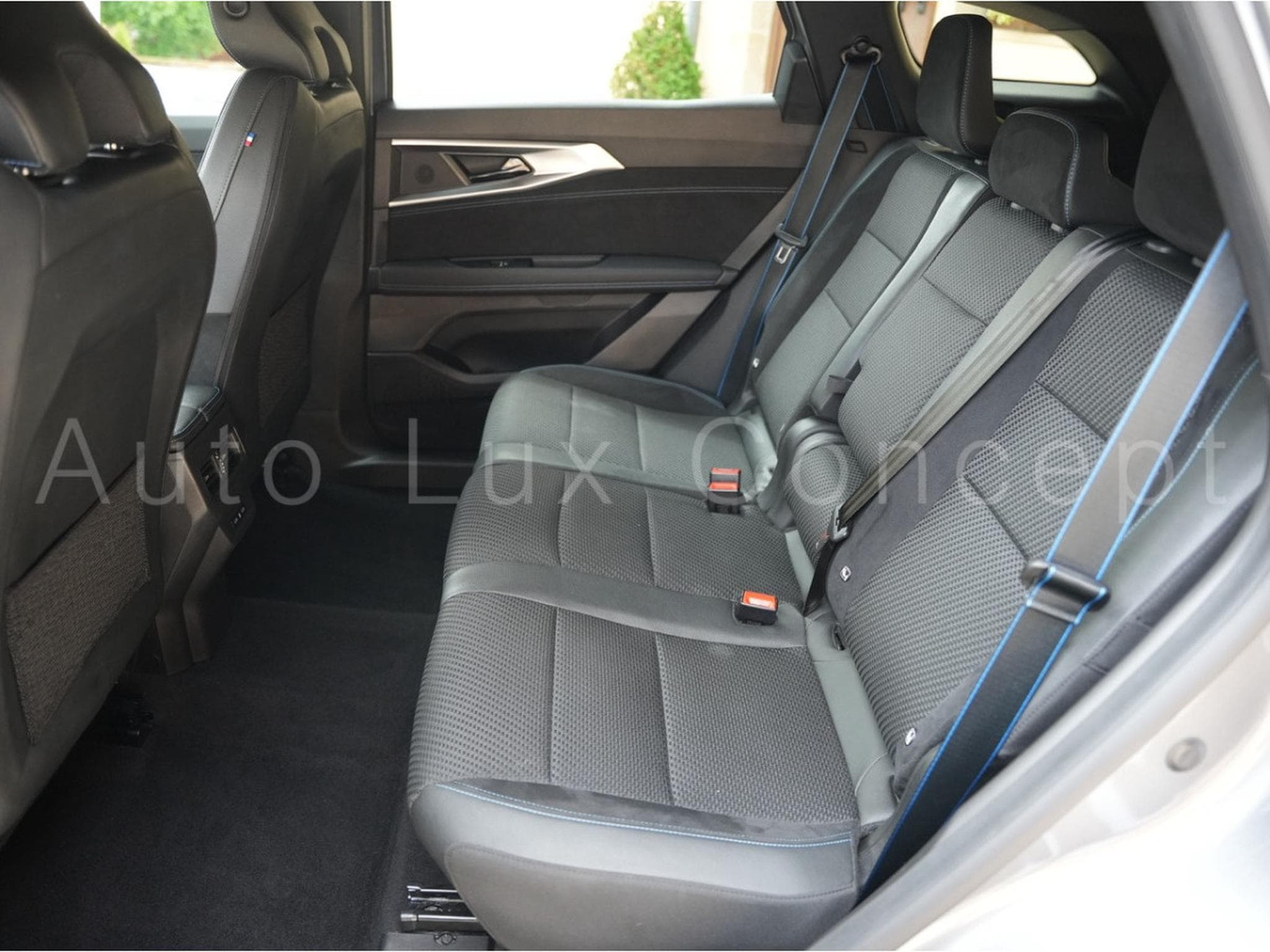 Renault Espace E-Tech Full Hybrid 200 Esprit Alpine 7 places (2025) - Foto 9