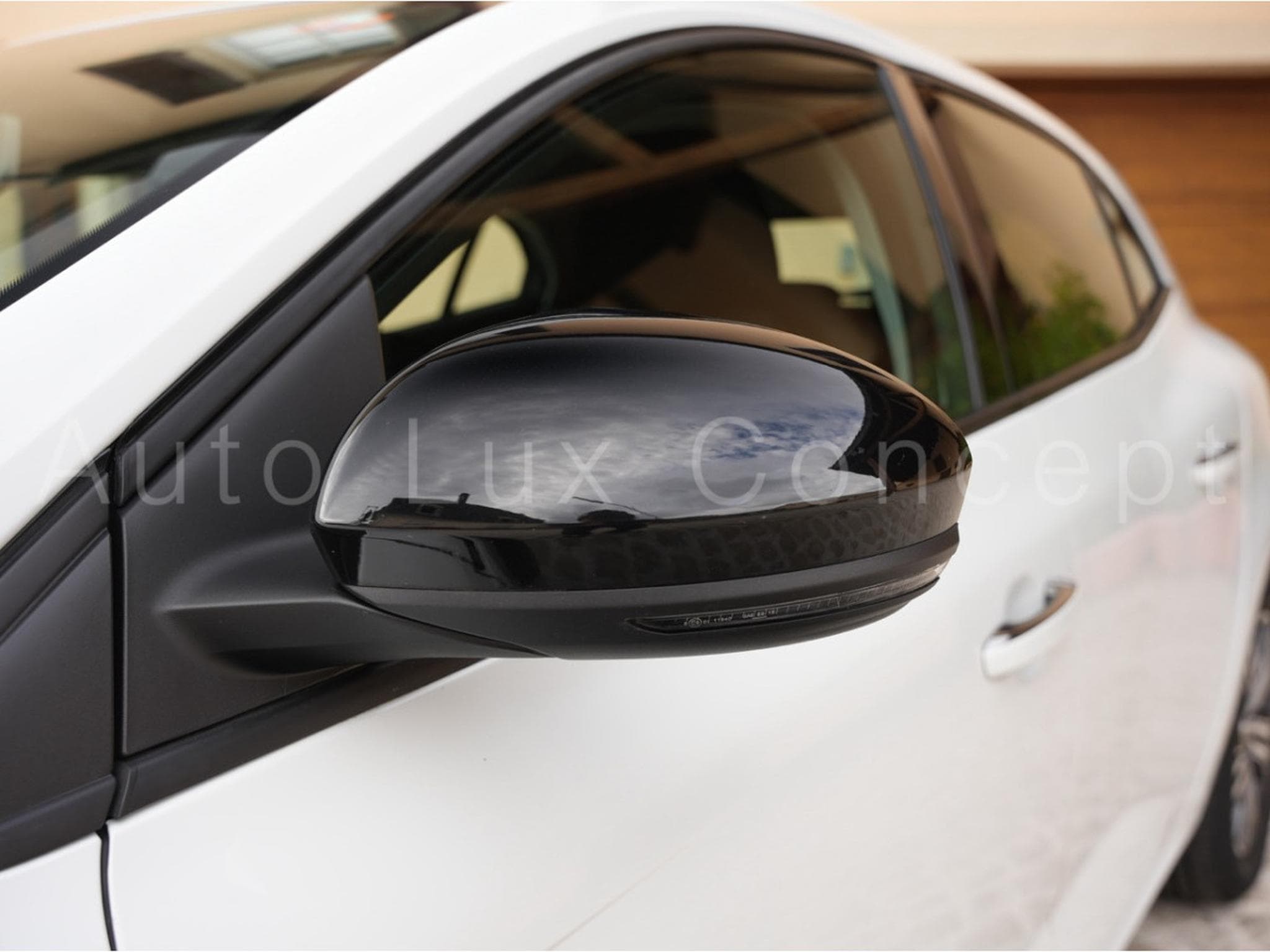 Renault Megane 1.5 dCi 115 EDC7 Equilibre (2024) - Foto 12