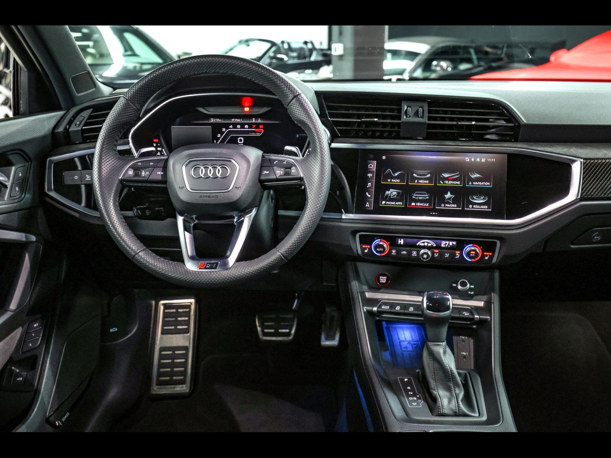 Audi RSQ3 SPORTBACK 2.5 TFSI QUATTRO S-TRONIC - PACK DESIGN NOIR - WAR (2023) - Foto 16