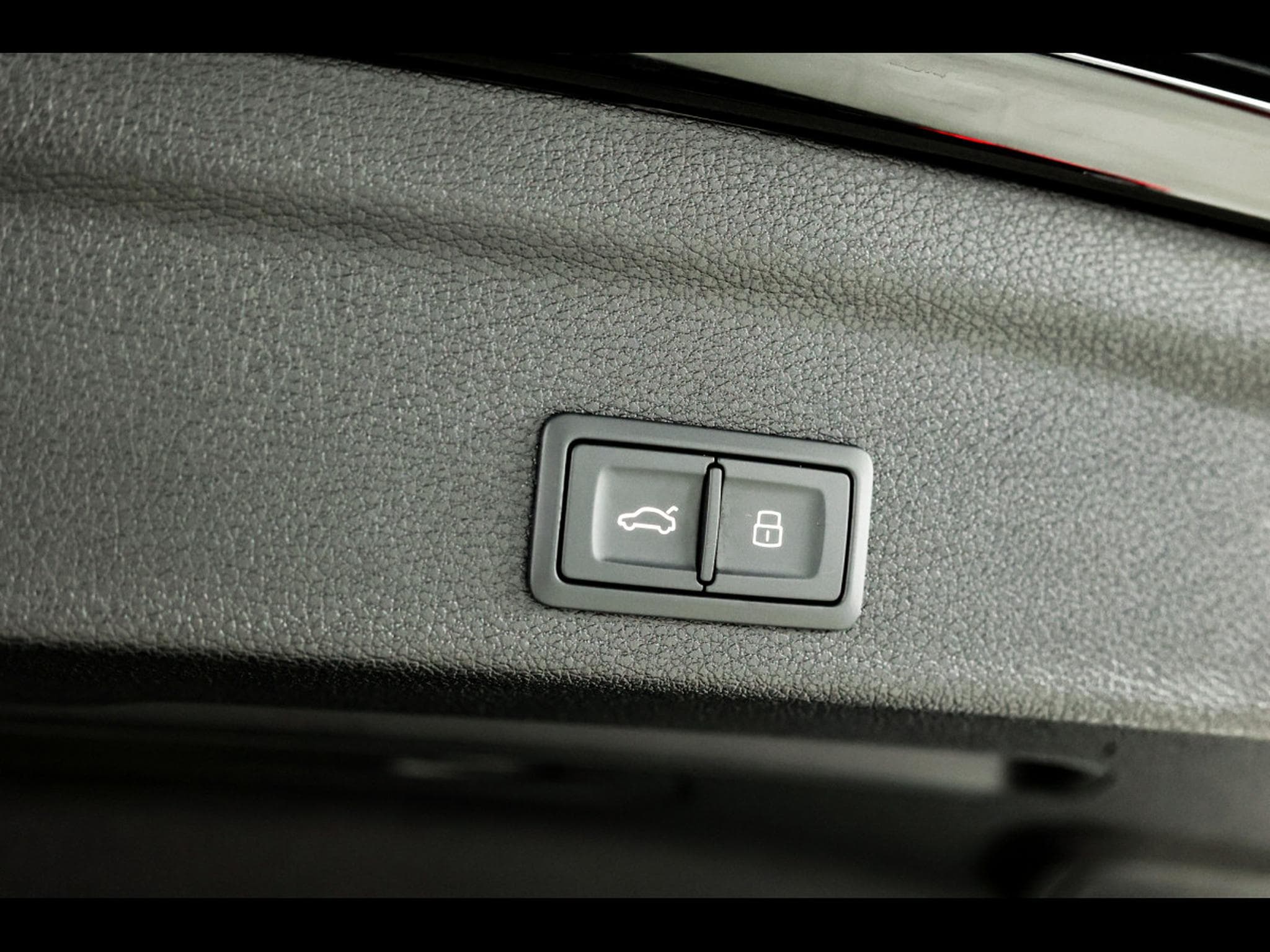 Audi RSQ3 SPORTBACK 2.5 TFSI QUATTRO S-TRONIC - PACK DESIGN NOIR - WAR (2023) - Foto 19