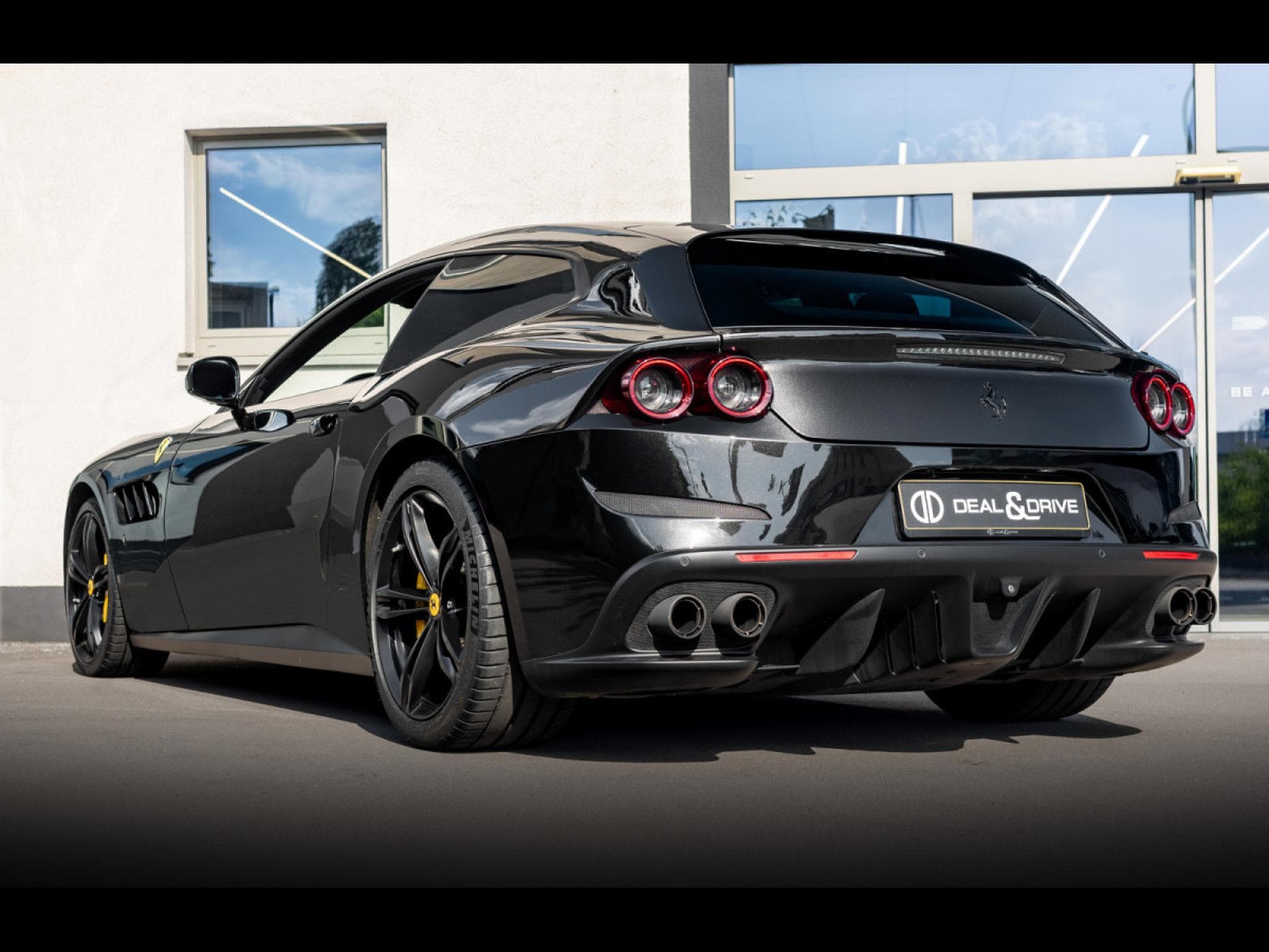 Ferrari GTC4 Lusso 6.3 V12 (690 CH) - NERO DAYTONA - IMMAT FR. - PPF - NEW FERR (2018) - Foto 3