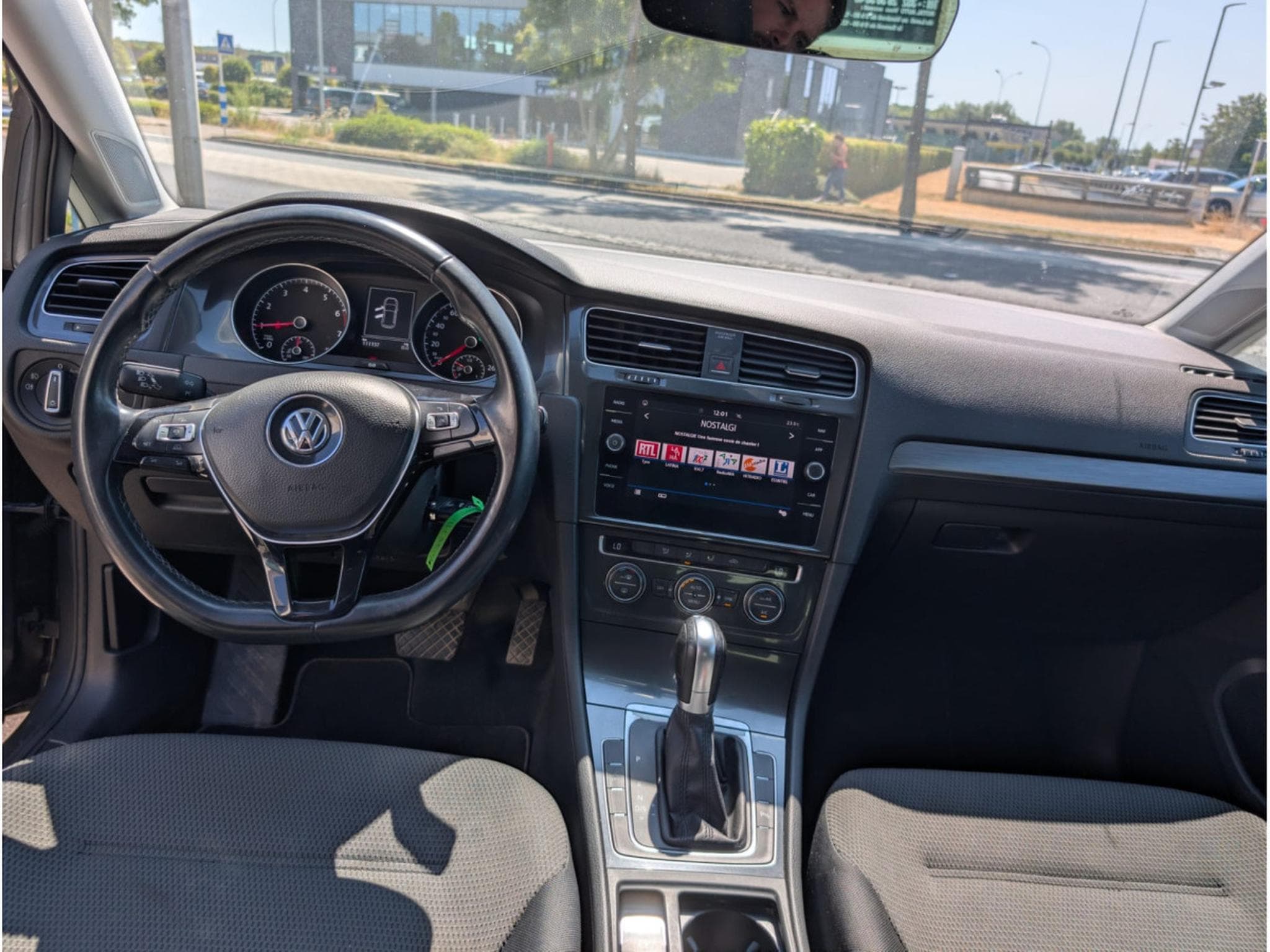 VW Golf COMFORTLINE VII 1.0 TSI 100CV DSG * GARANTIE 36 MOIS * (2018) - Photo 6