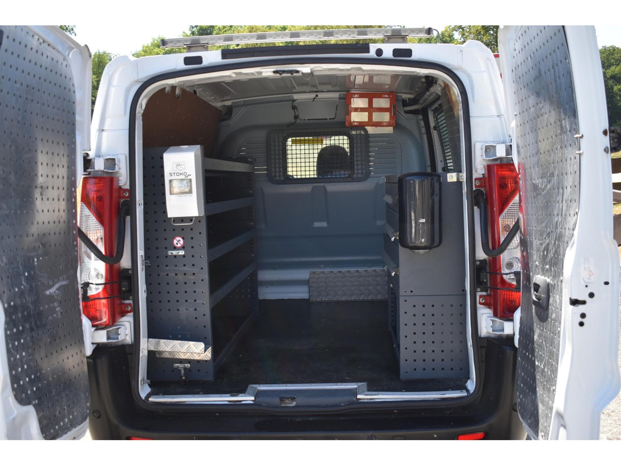 Citroën Jumpy 1,6 HDI Clim 3Places (2015) - Foto 12