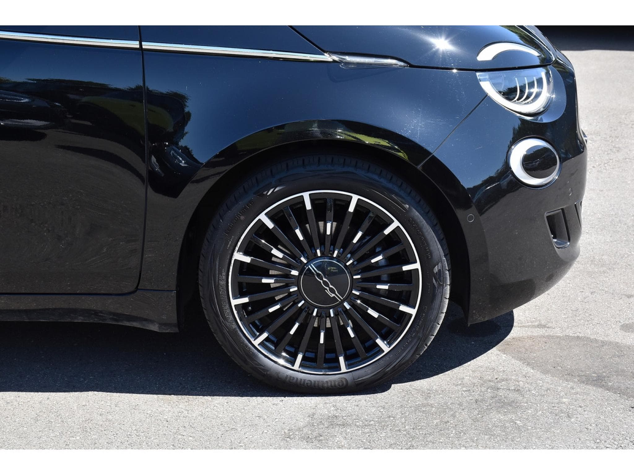 Fiat 500 42 kWh La Prima ACC CO DRIVER PANO CAM 1° MAIN (2023) - Photo 5