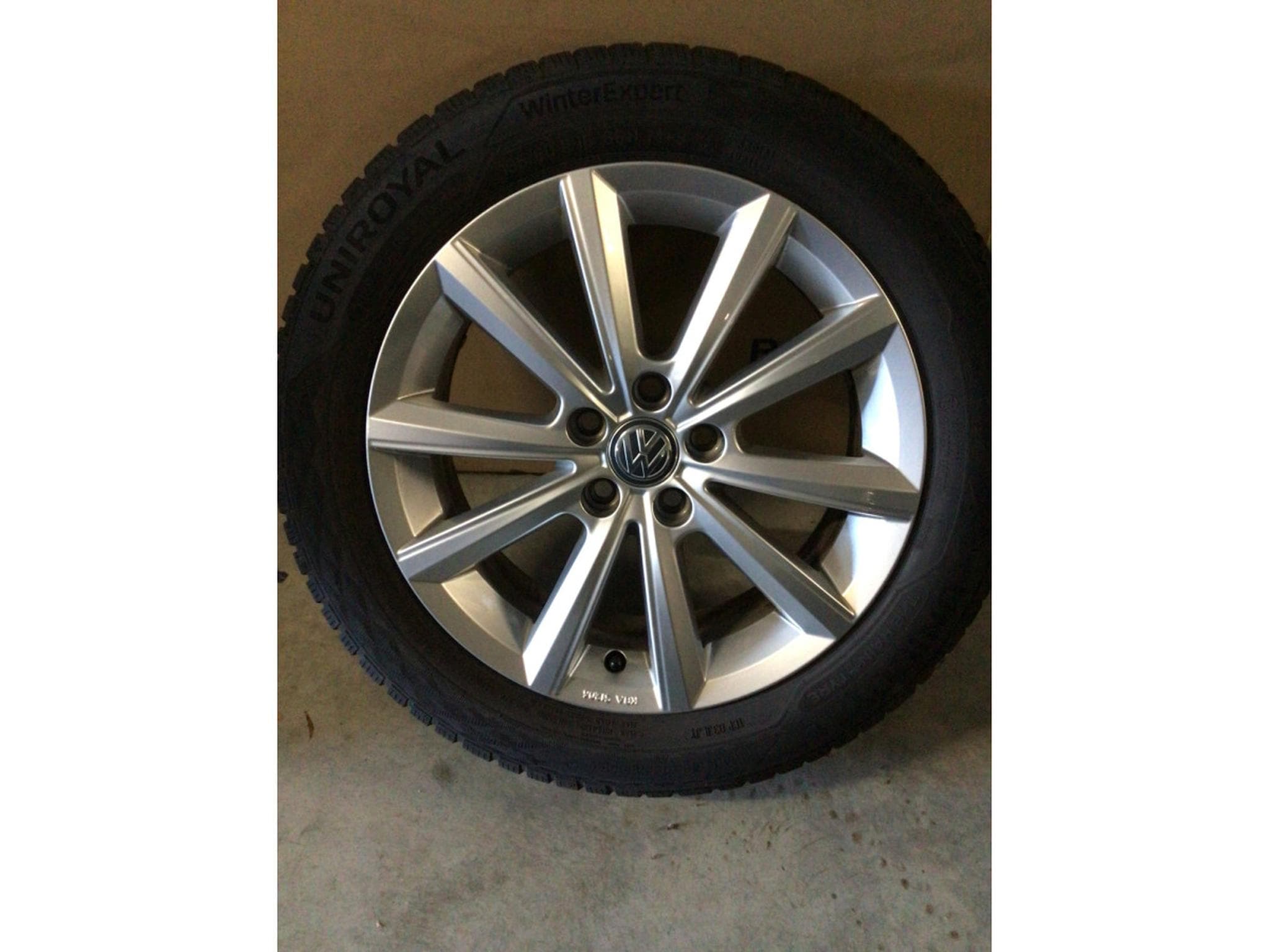 Jantes alu + Pneus h – 16" - Photo 1