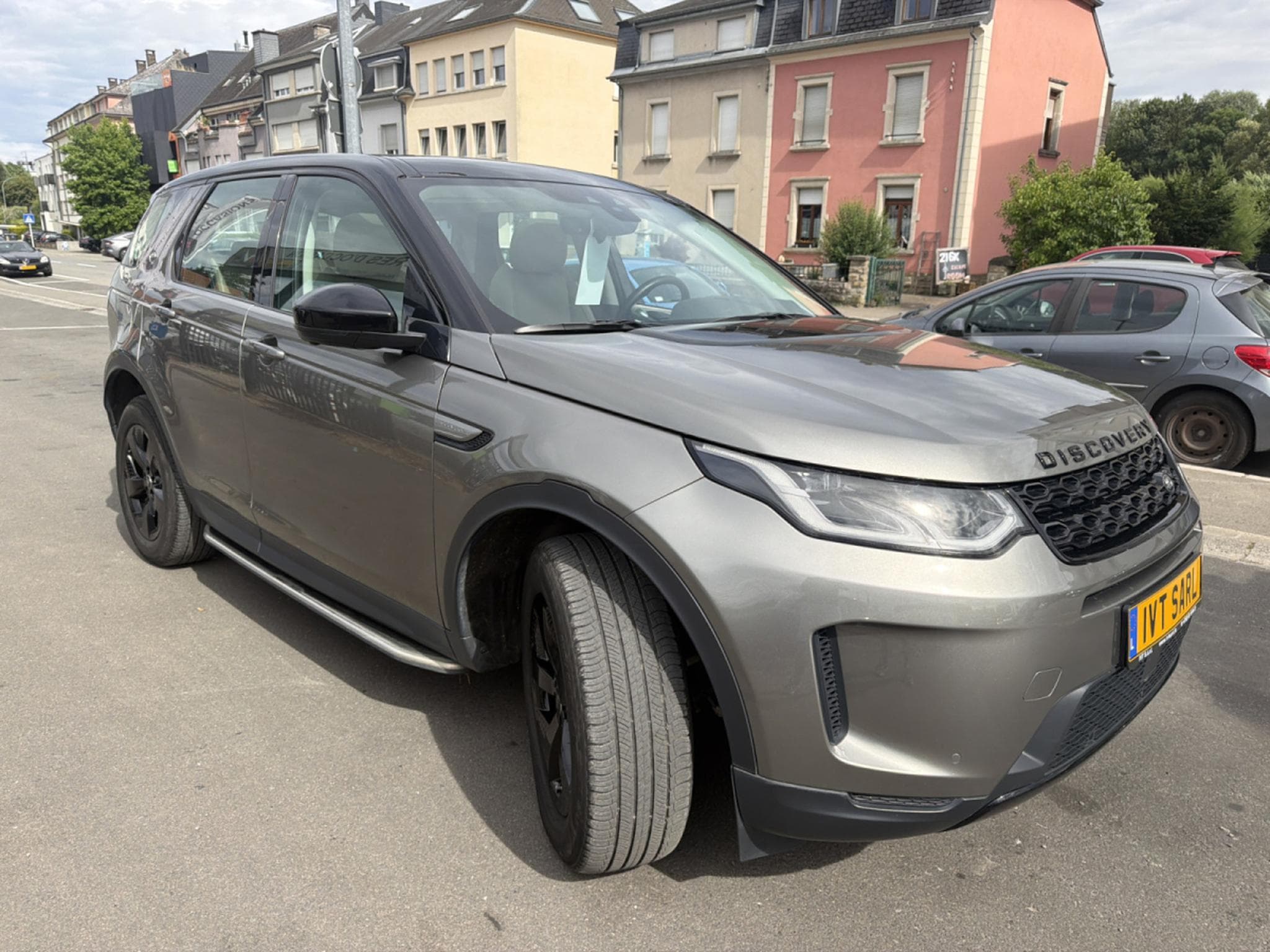 Land-Rover Discovery Sport P300e HYBRIDE SE AWD PHEV AUT. (2020) - Foto 3