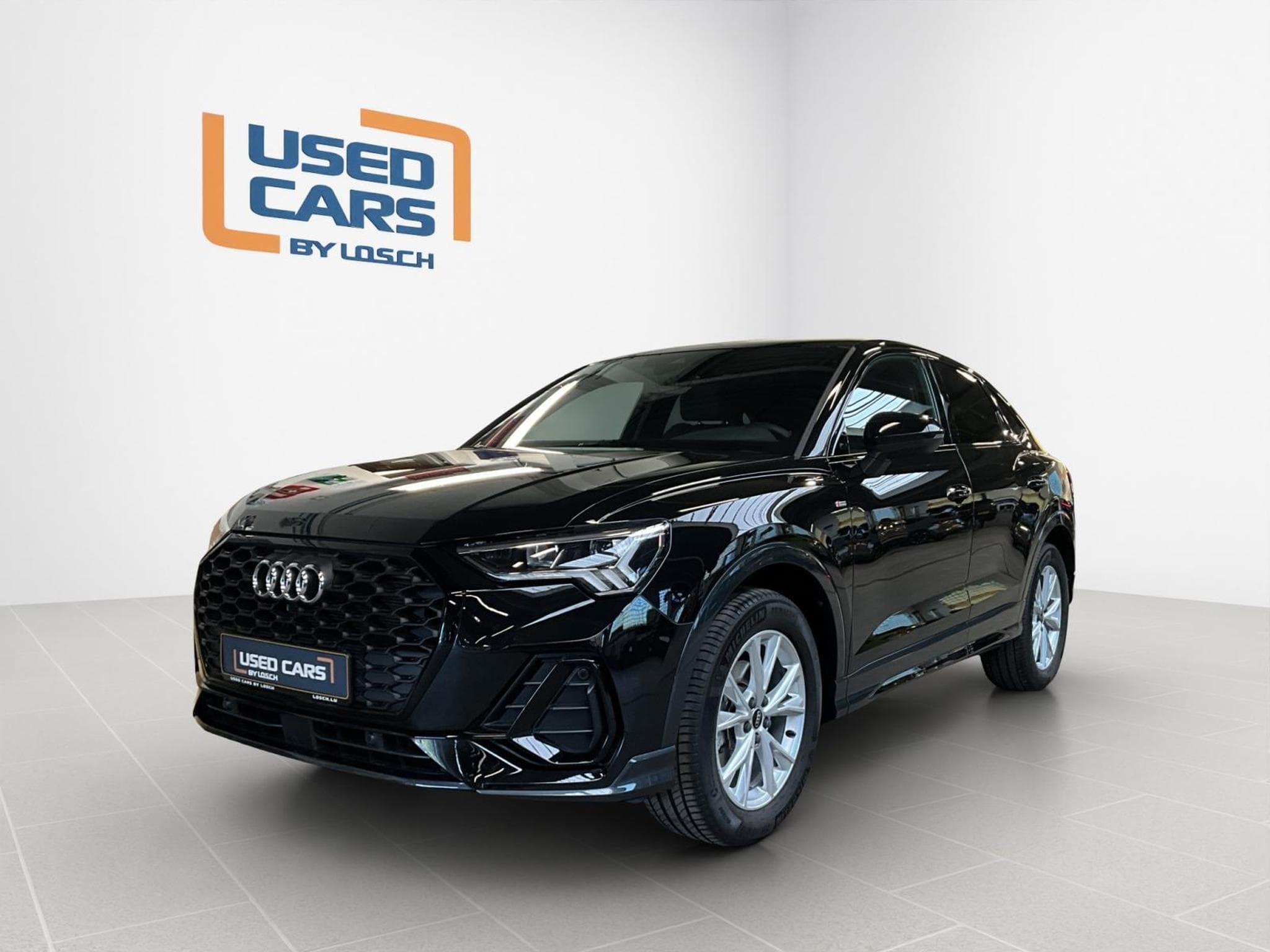 Audi Q3 SB+S-line+S-Tronic+P.Premium+Black-Style (2025) - Foto 1