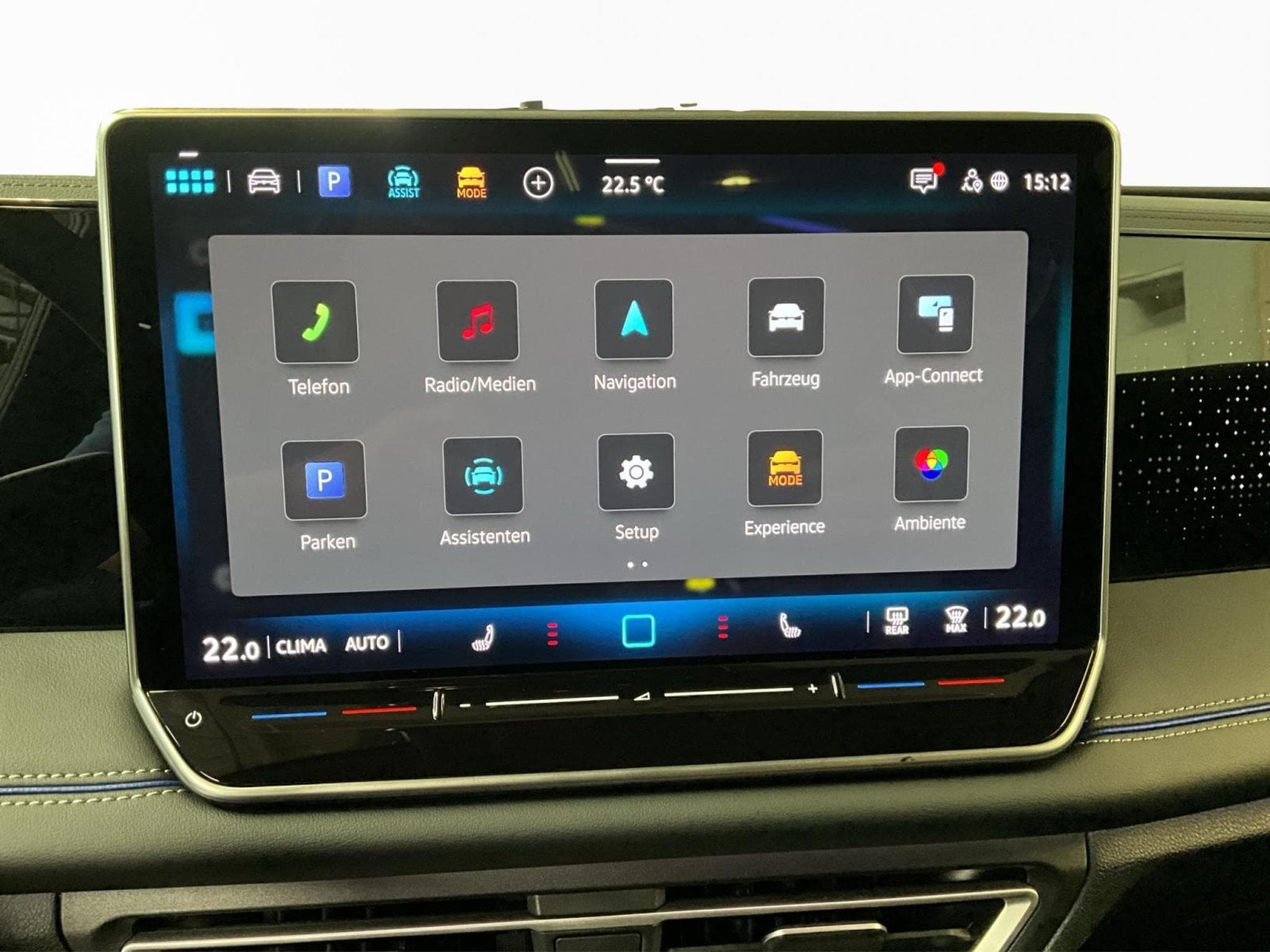VW Tiguan R-Line+DSG+Harman+Black-Style+Pano+P.Assistance (2024) - Foto 13