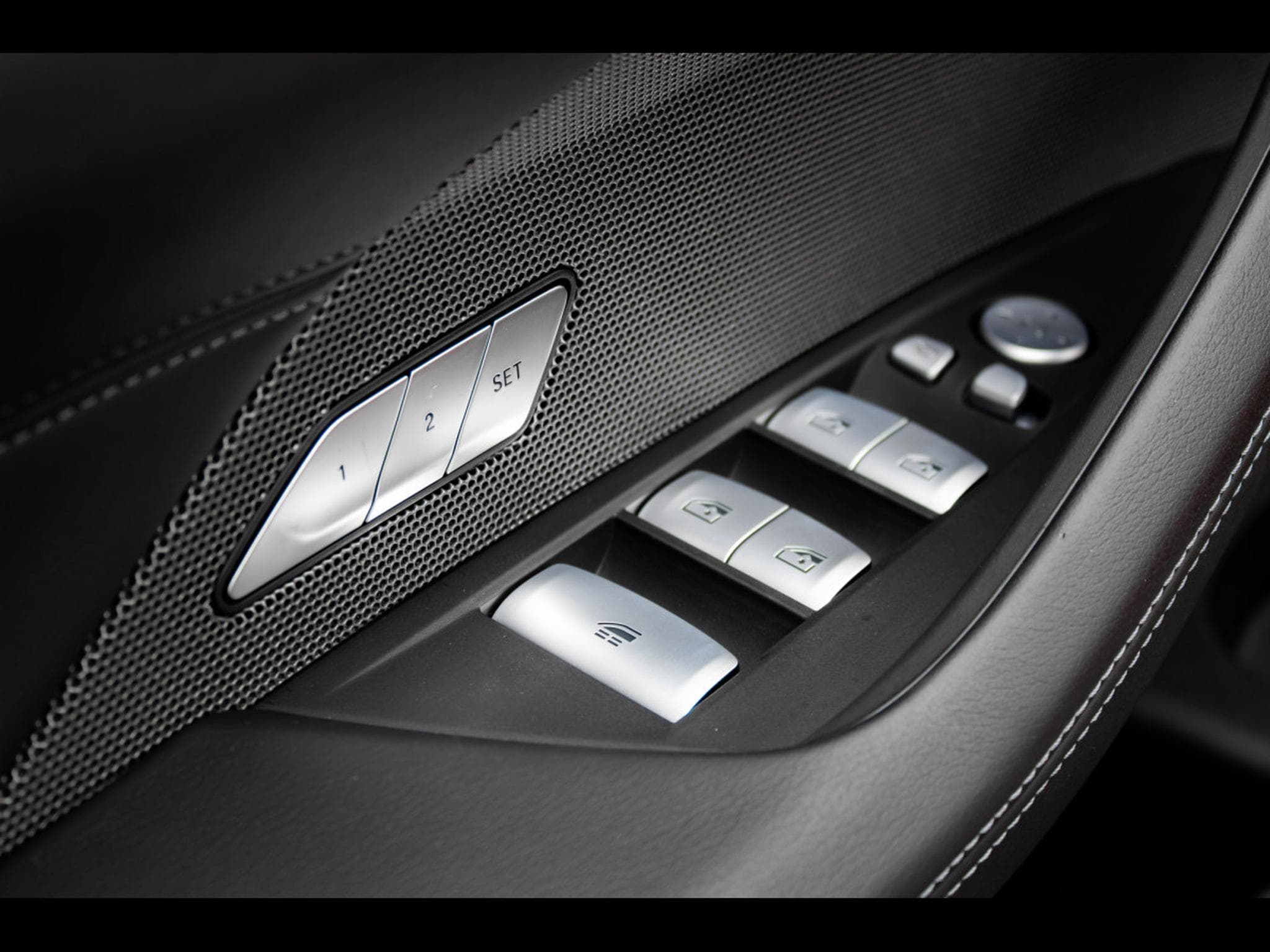 BMW M4 COMPETITION M XDRIVE CABRIOLET (530 CH) - BMW INDIVIDUAL FRO (2024) - Photo 24