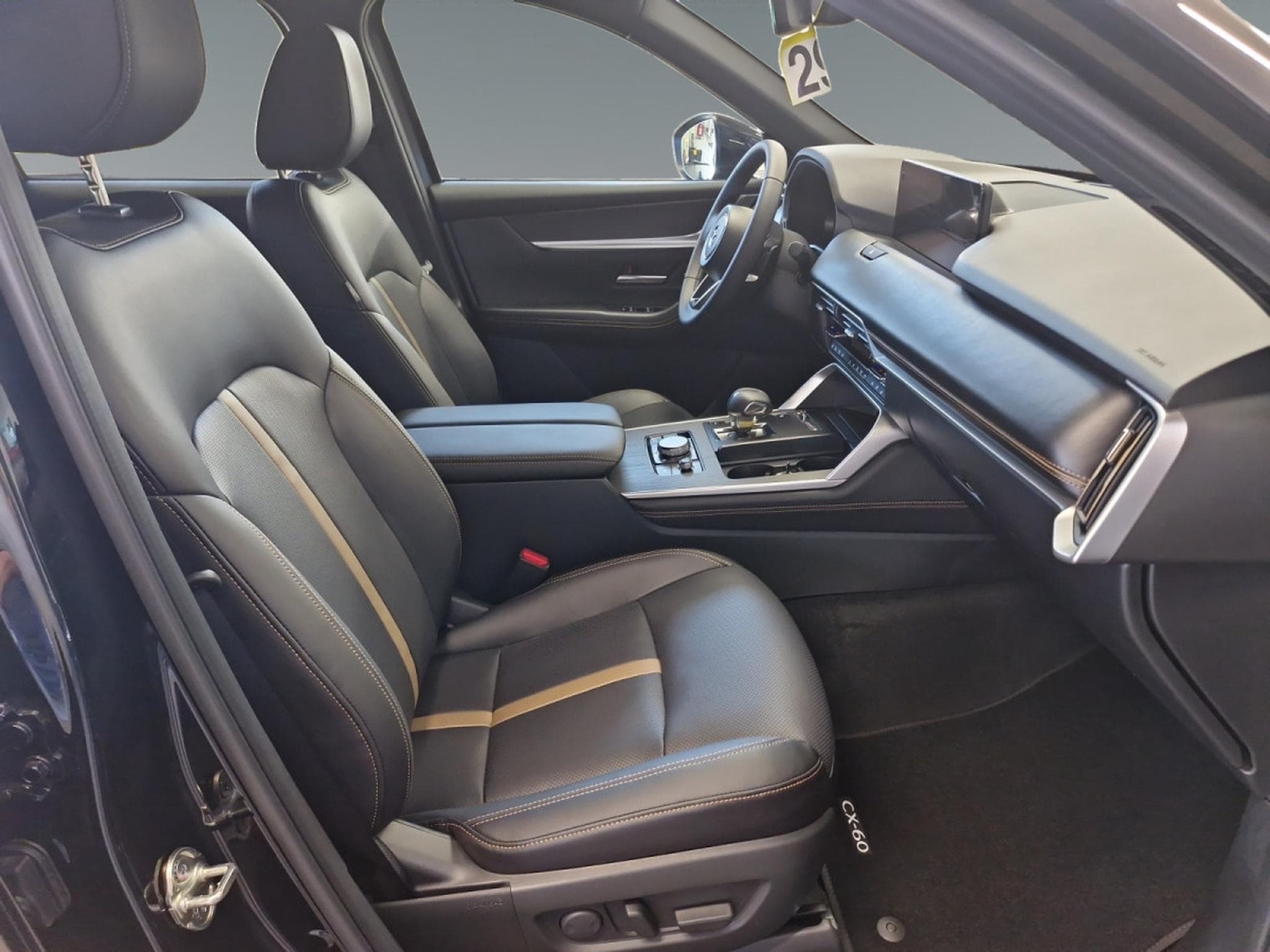 Mazda CX-60 2.5L e-SKYACTIV PHEV 327 hp 8AT AWD HOMURA (2026) - Foto 17