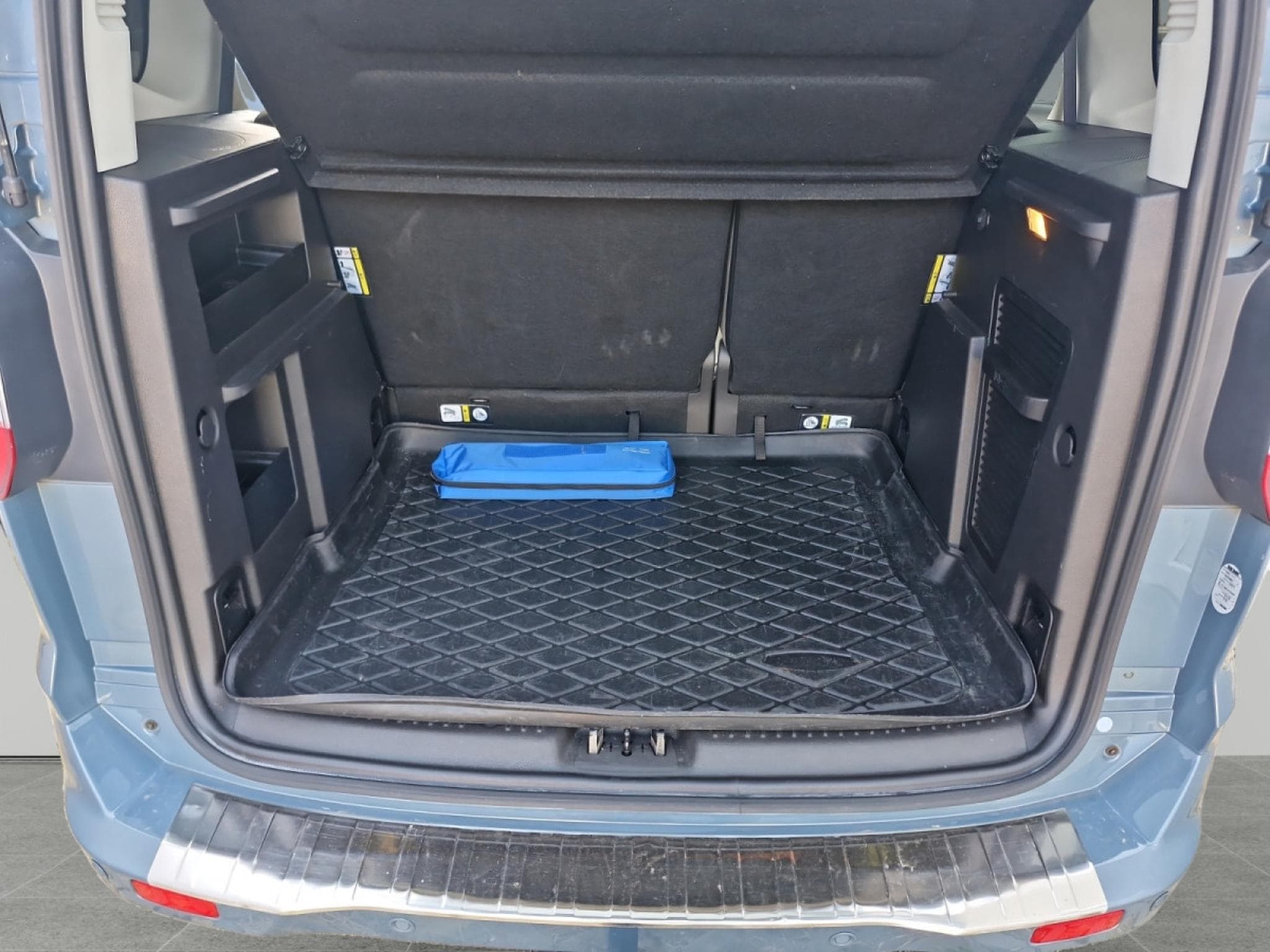 Ford Tourneo 1.0 EcoBoost Titanium (2018) - Photo 18