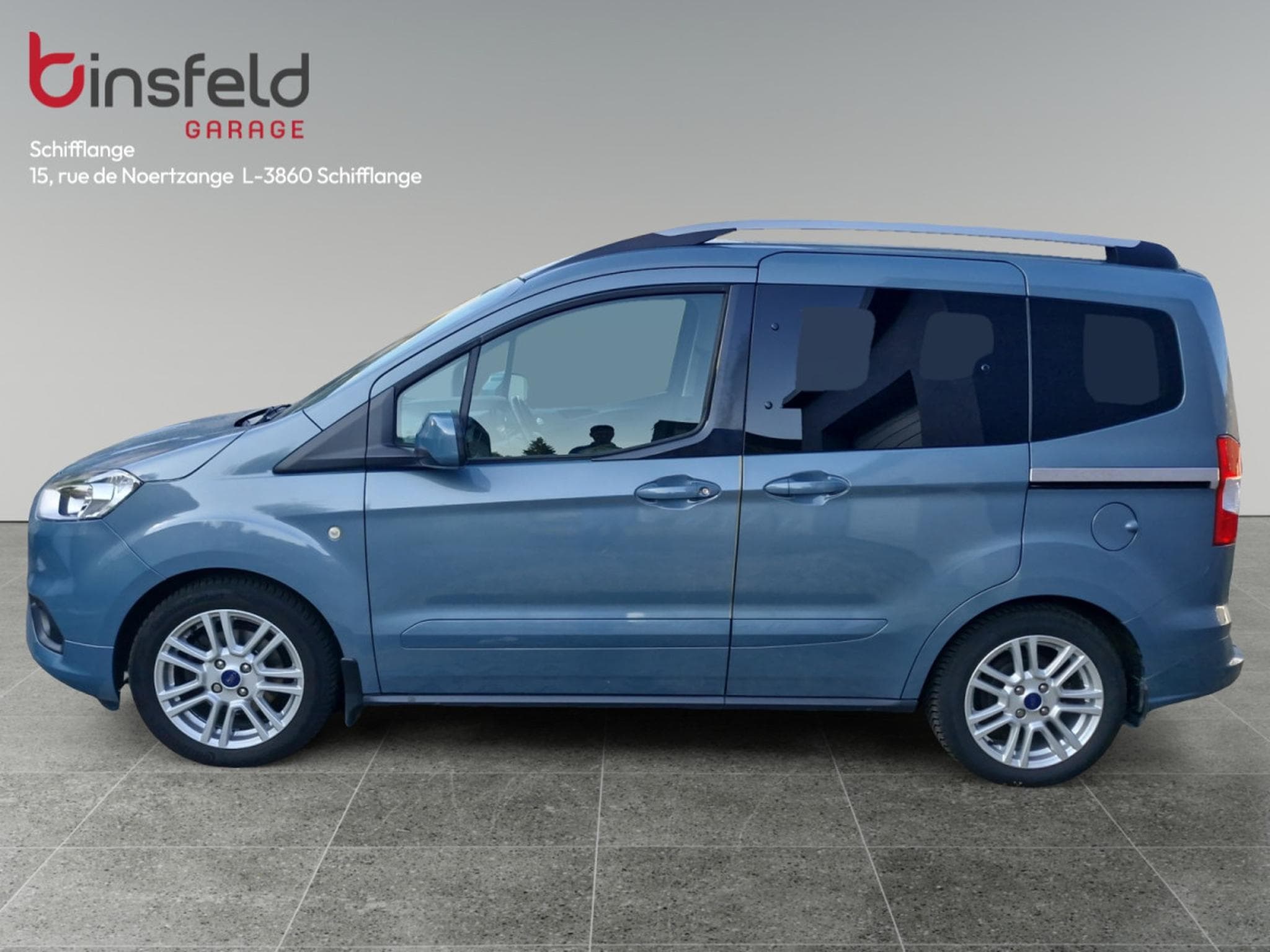 Ford Tourneo 1.0 EcoBoost Titanium (2018) - Photo 2