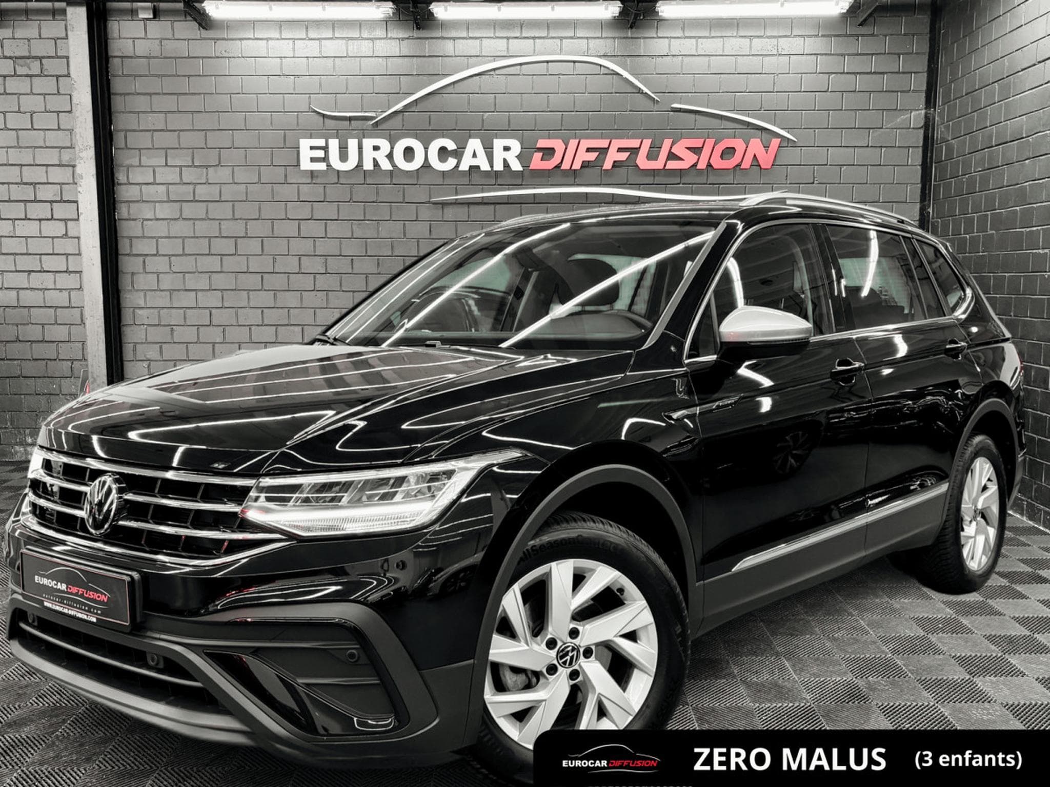 VW Tiguan Life 1.5 TSI 150 CV DSG7 *7 PLACES *ATTELAGE* *HAYON* (2025) - Foto 1