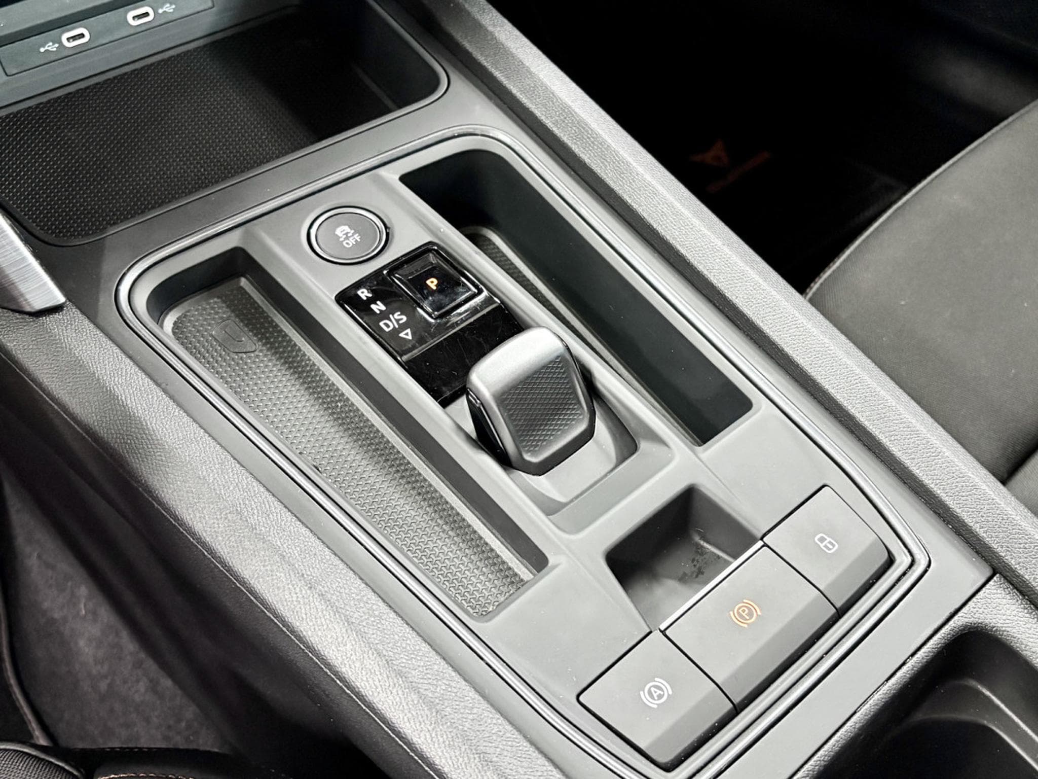 Cupra Leon 2.0 TSI 300CV * PANO * VSS * CAM* (2022) - Foto 14
