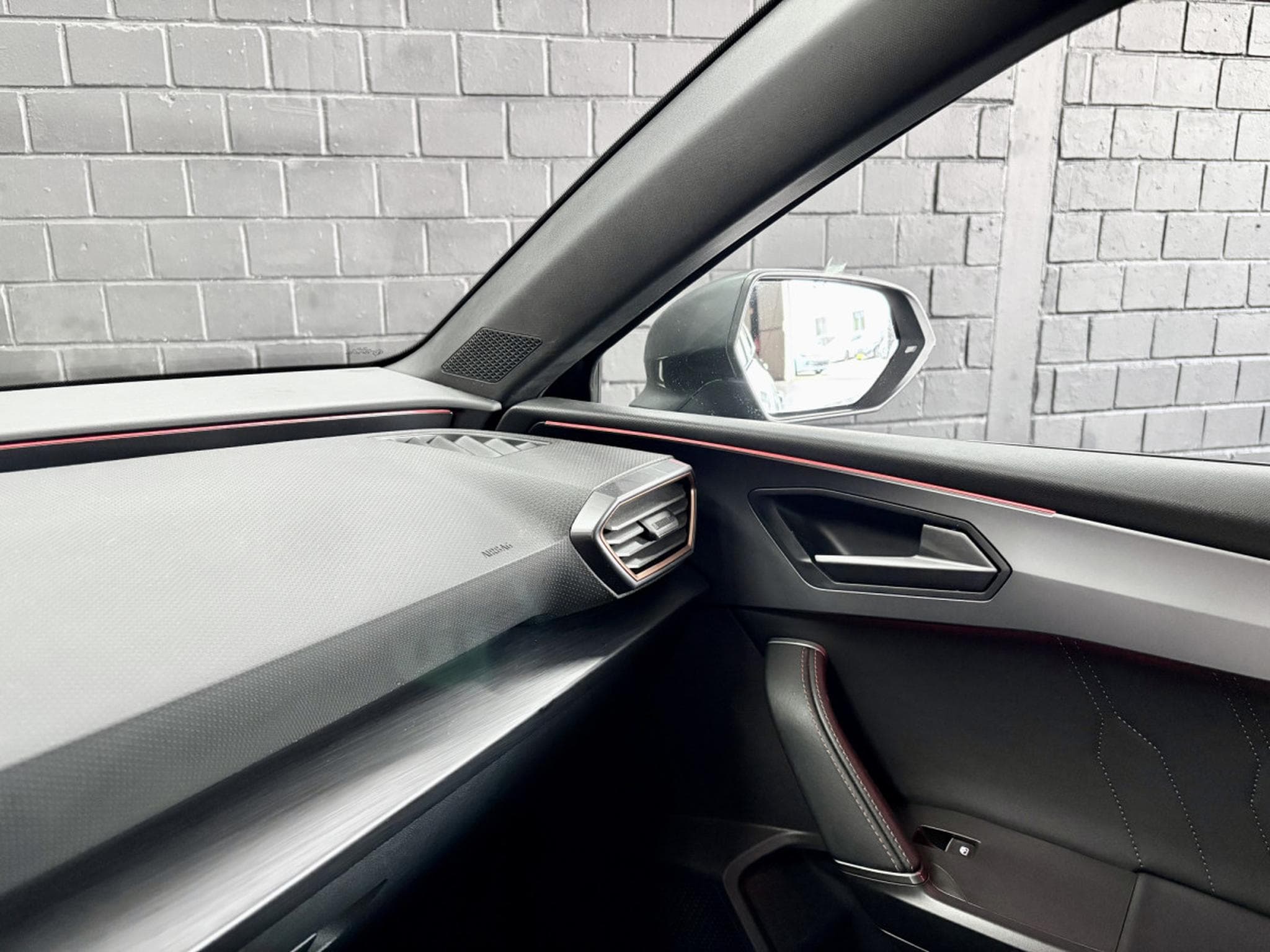 Cupra Leon 2.0 TSI 300CV * PANO * VSS * CAM* (2022) - Foto 19