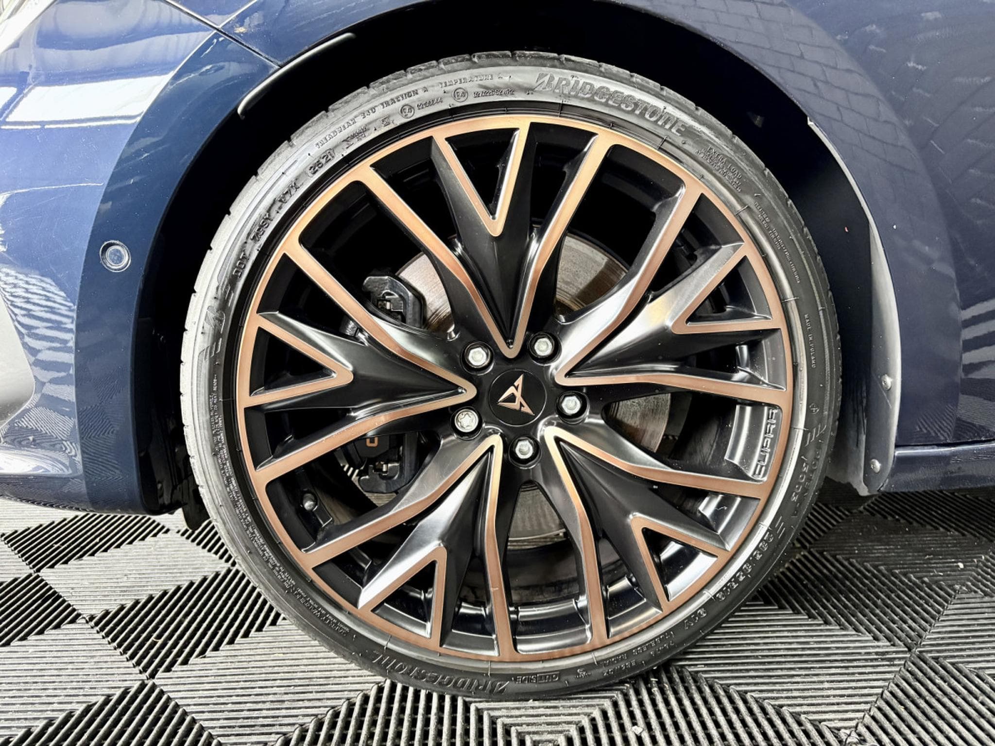 Cupra Leon 2.0 TSI 300CV * PANO * VSS * CAM* (2022) - Foto 24