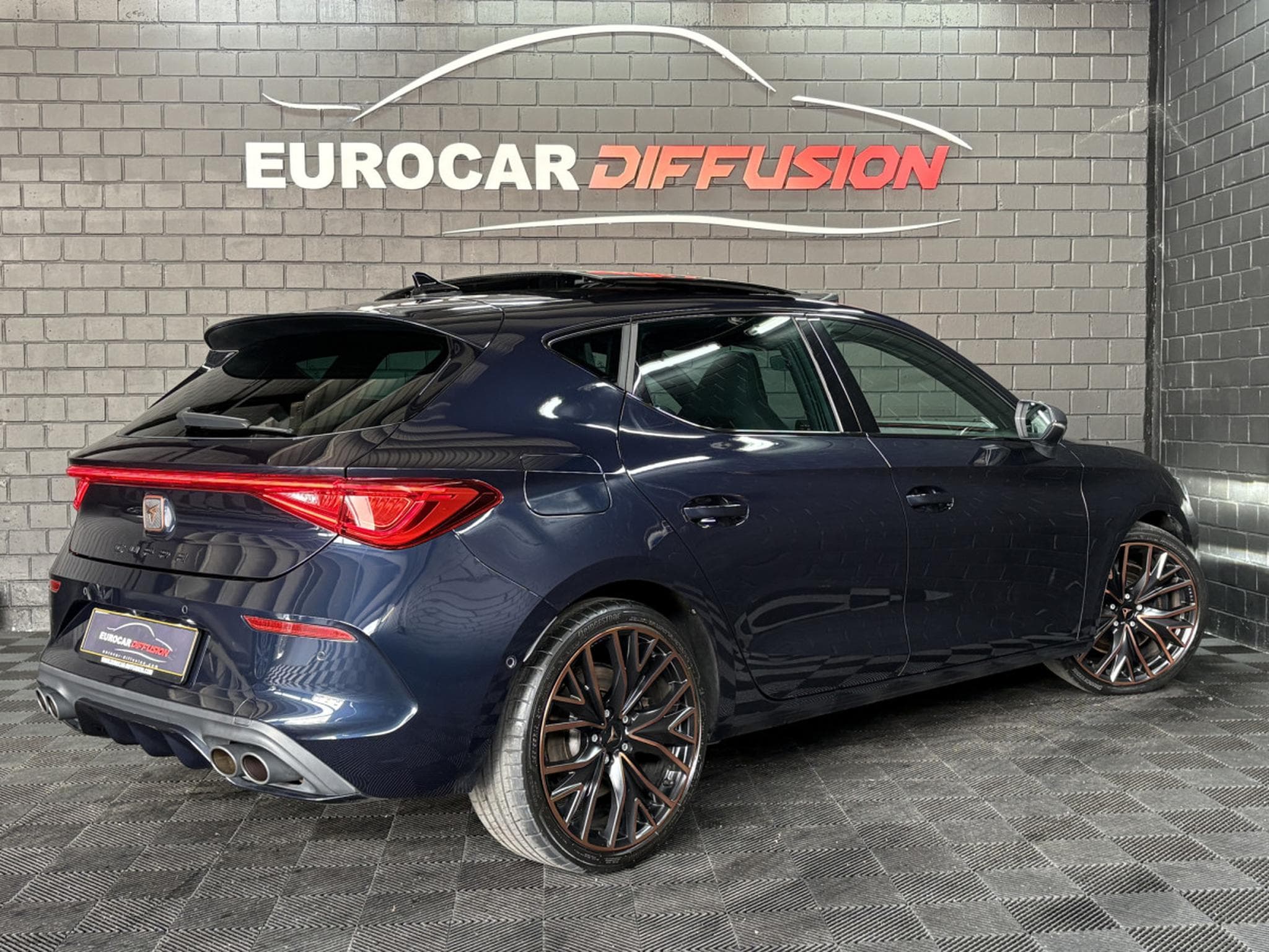 Cupra Leon 2.0 TSI 300CV * PANO * VSS * CAM* (2022) - Foto 6