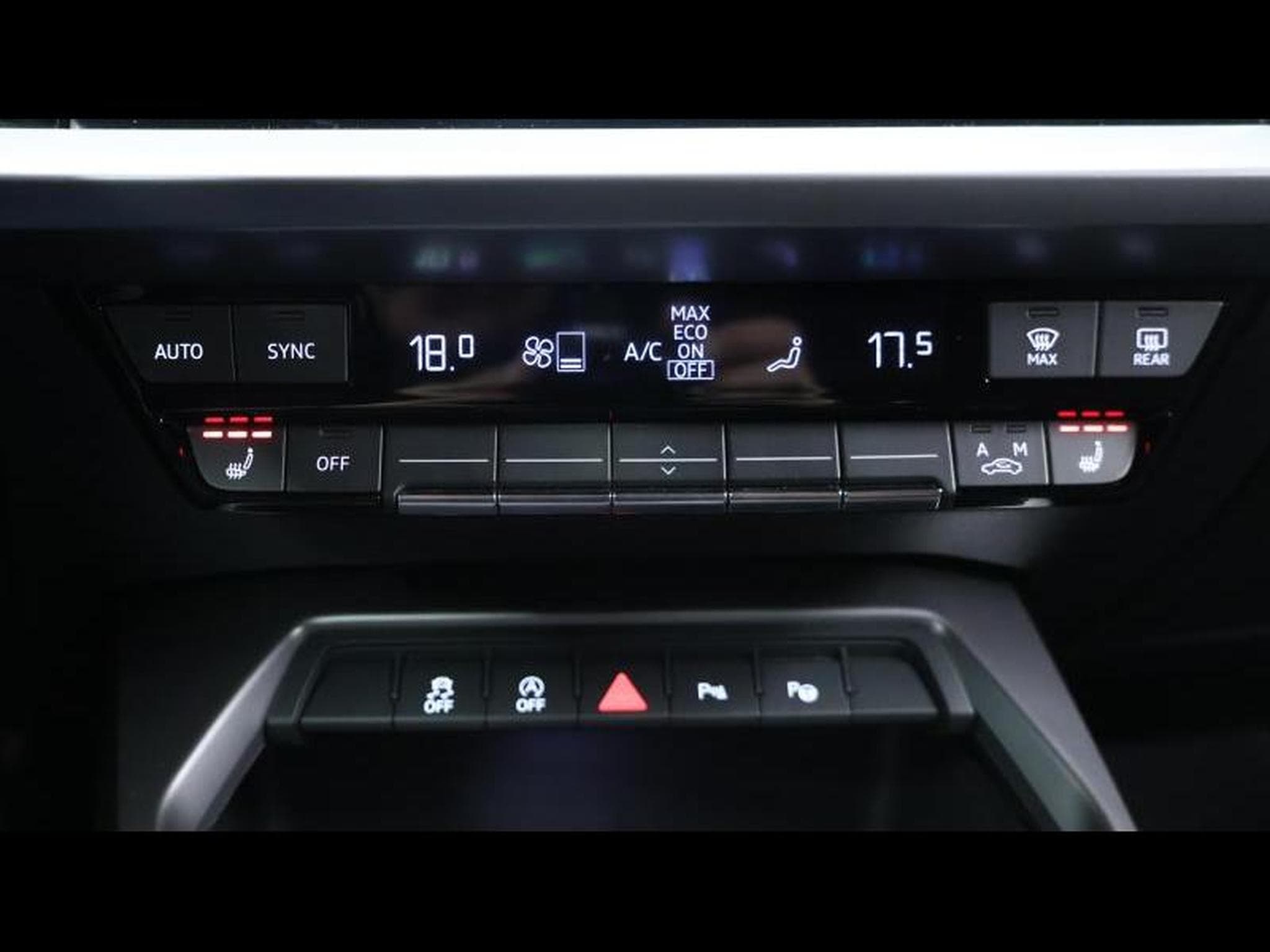 Audi A3 Sportback 35 TDI S-LINE 150 (2023) - Photo 20