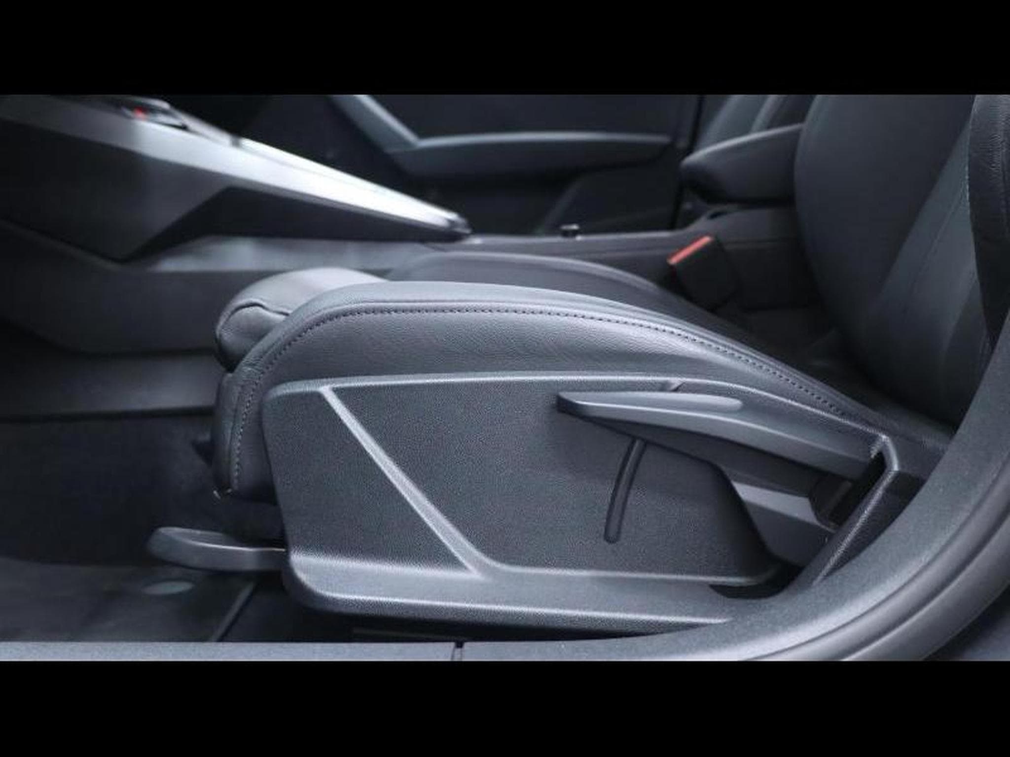 Audi A3 Sportback 35 TDI S-LINE 150 (2023) - Photo 26