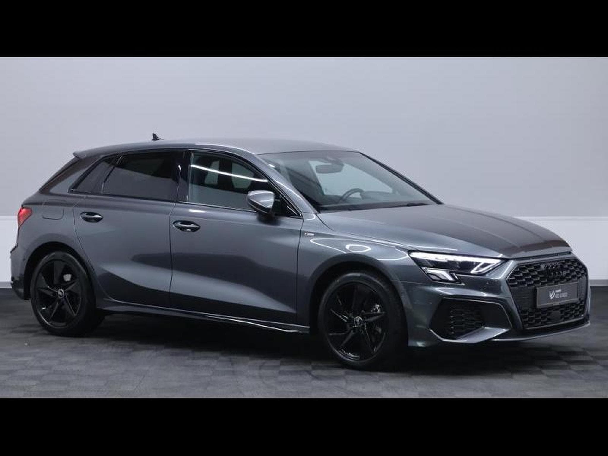 Audi A3 Sportback 35 TDI S-LINE 150 (2023) - Photo 3