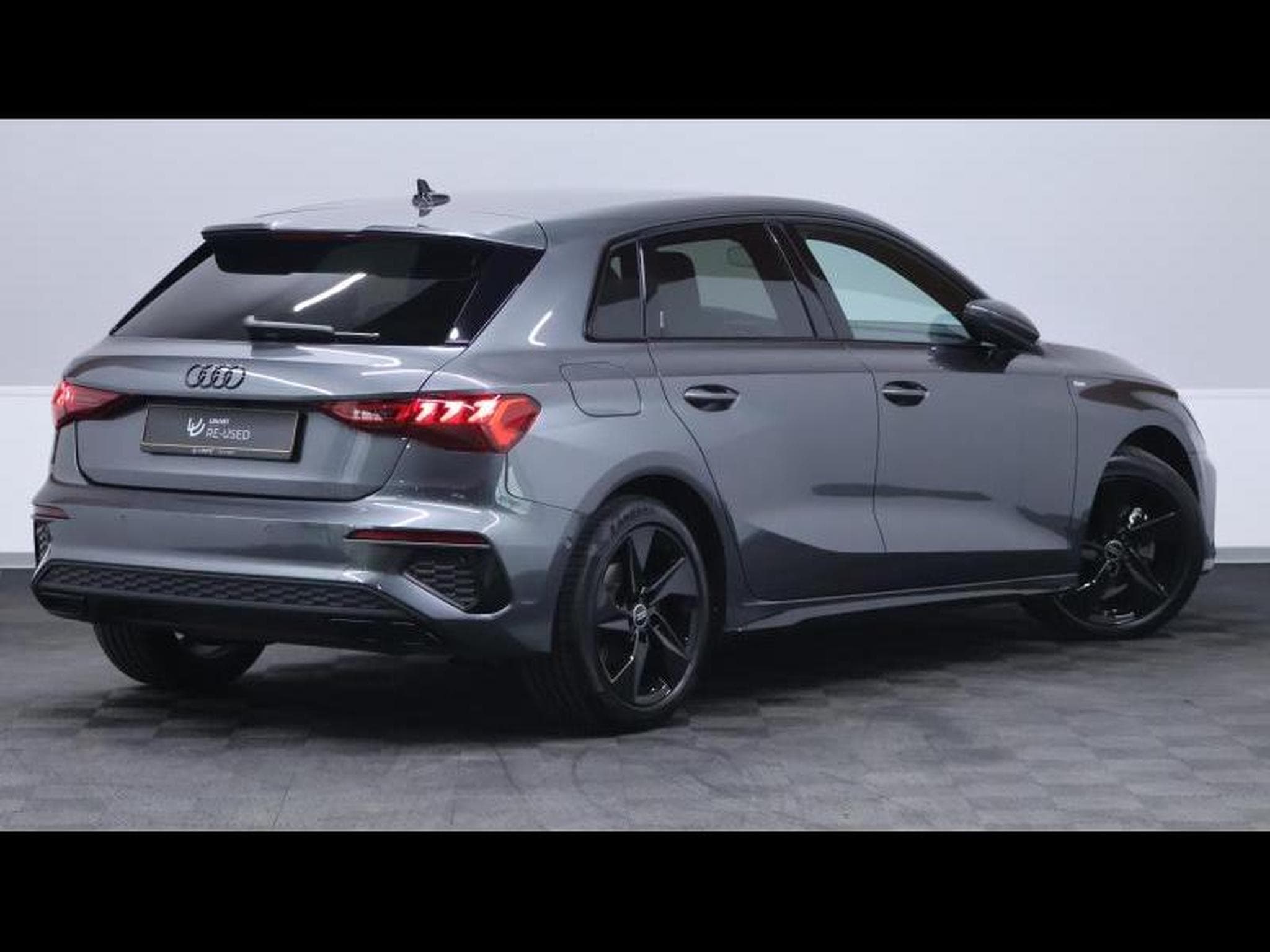 Audi A3 Sportback 35 TDI S-LINE 150 (2023) - Photo 5