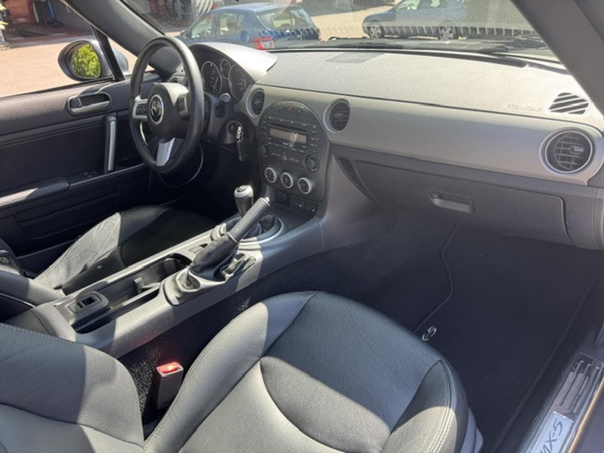 Mazda MX-5 MAZDA MX-5 Sports-Line Roadster Coupe LEDER SHZ (2009) - Photo 5
