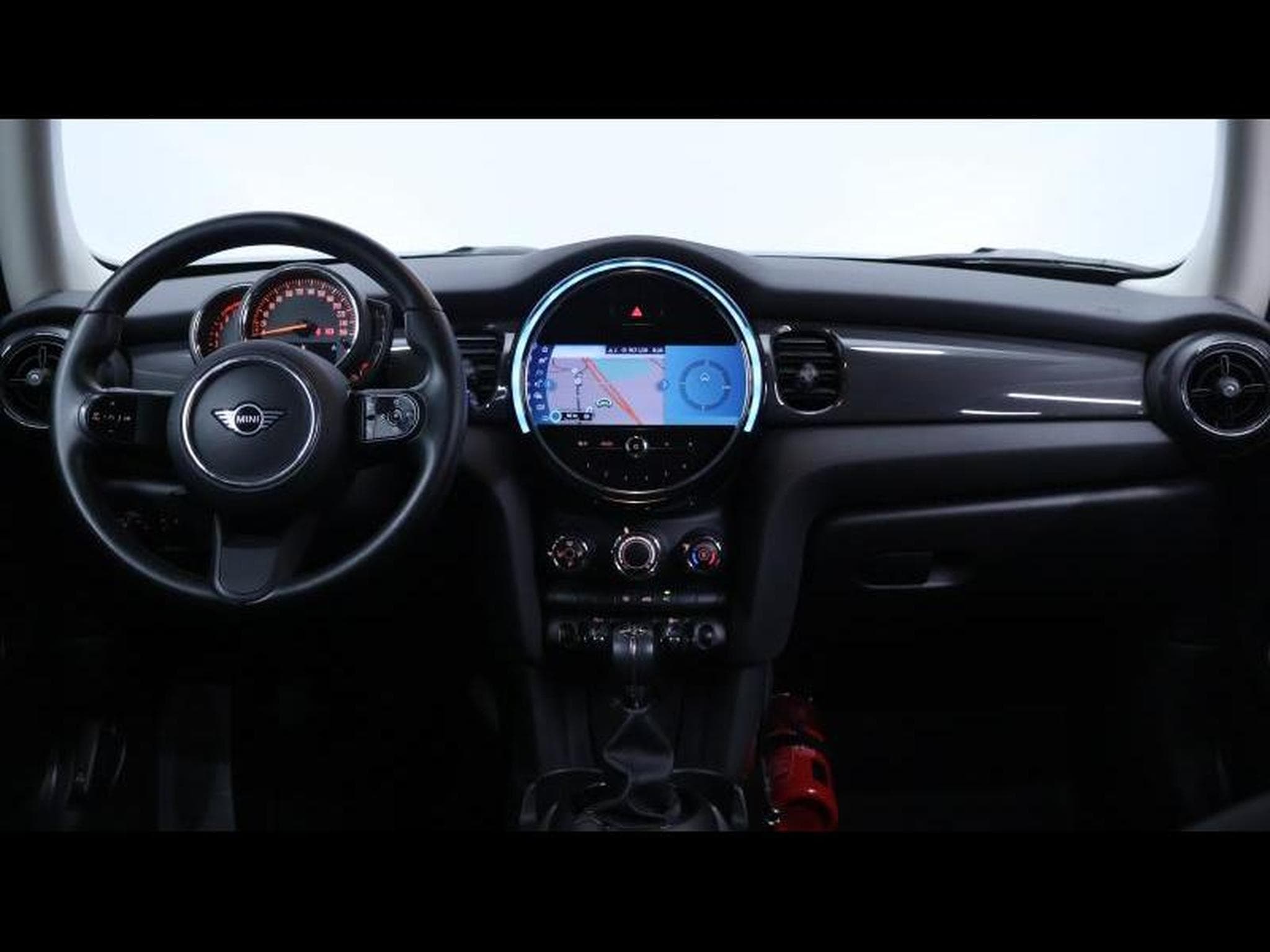 MINI Cooper 1.5 102cv Hatch 3Portes Boite Manuelle (2021) - Photo 15