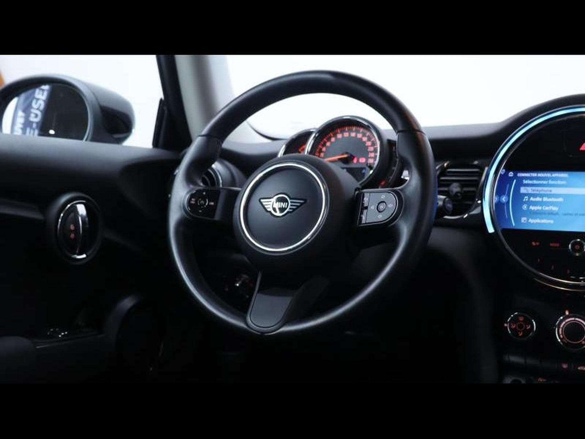 MINI Cooper 1.5 102cv Hatch 3Portes Boite Manuelle (2021) - Photo 16