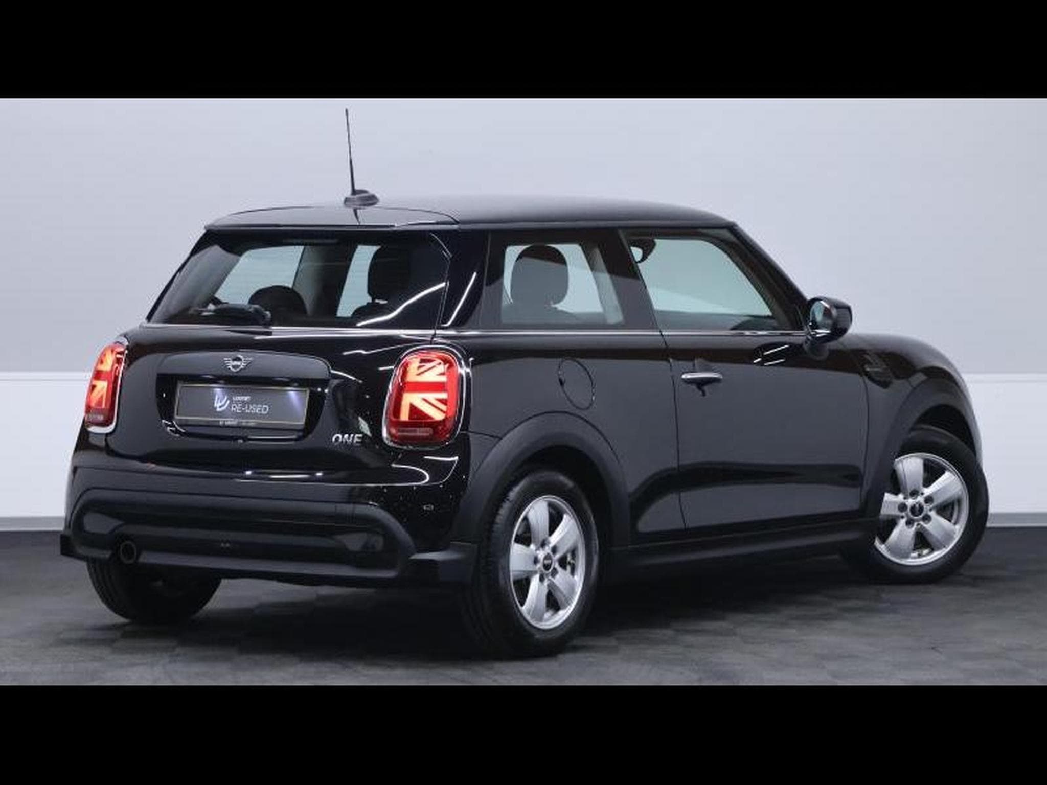 MINI Cooper 1.5 102cv Hatch 3Portes Boite Manuelle (2021) - Photo 5