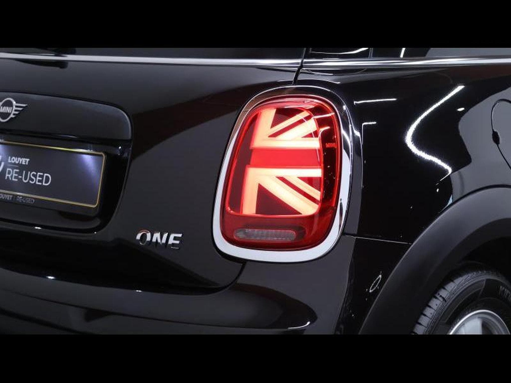 MINI Cooper 1.5 102cv Hatch 3Portes Boite Manuelle (2021) - Photo 9