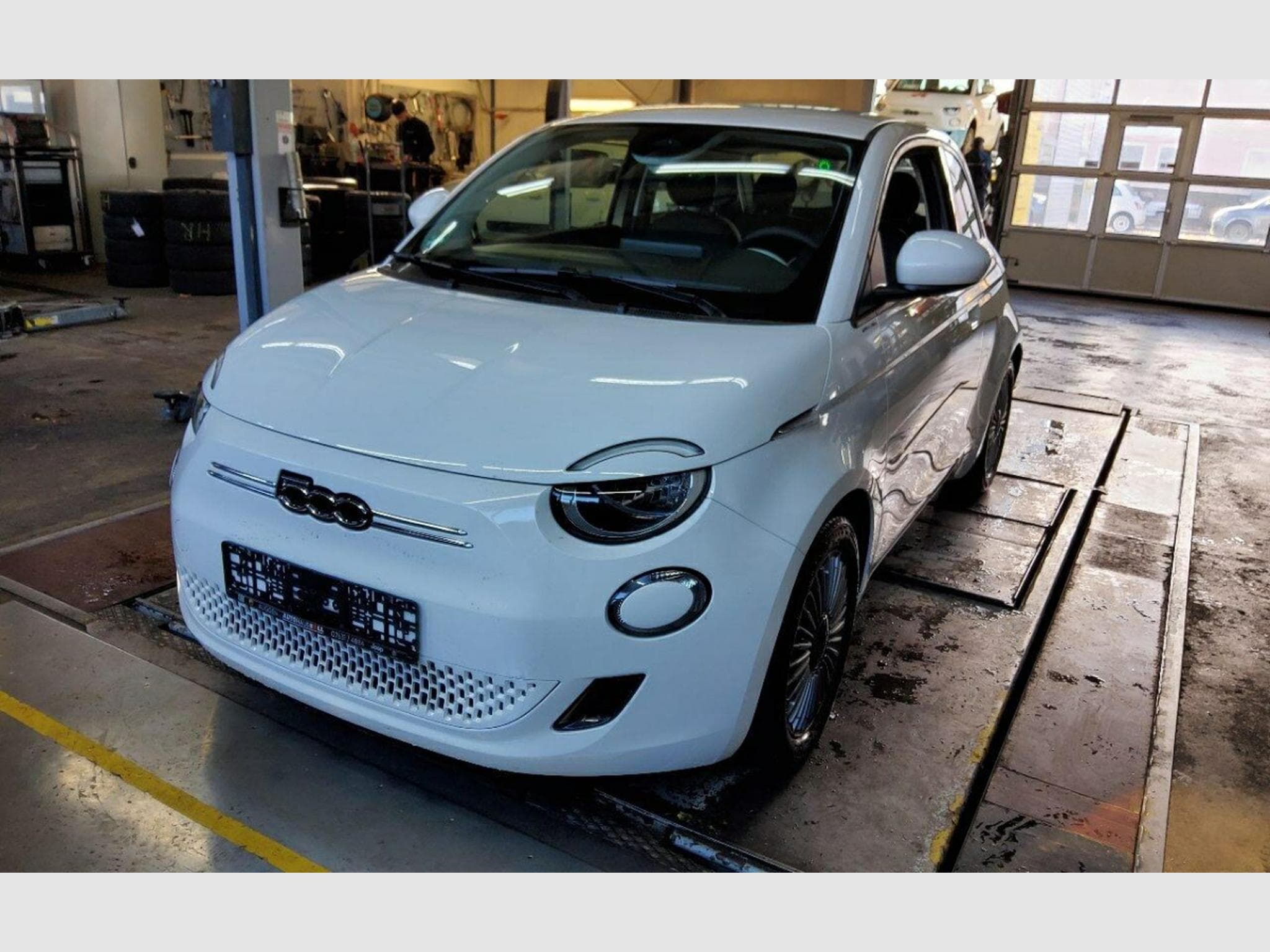 Fiat 500 42 kWh (2023) - Photo 1