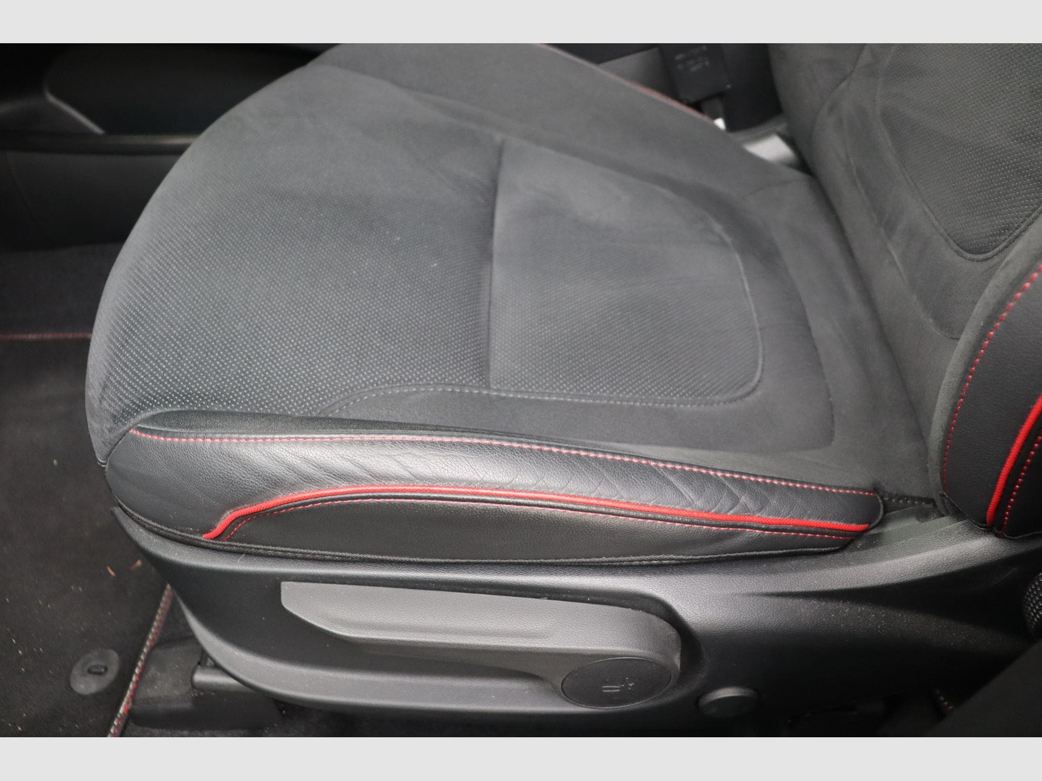 Hyundai Tucson Feel N-line (2024) - Photo 15