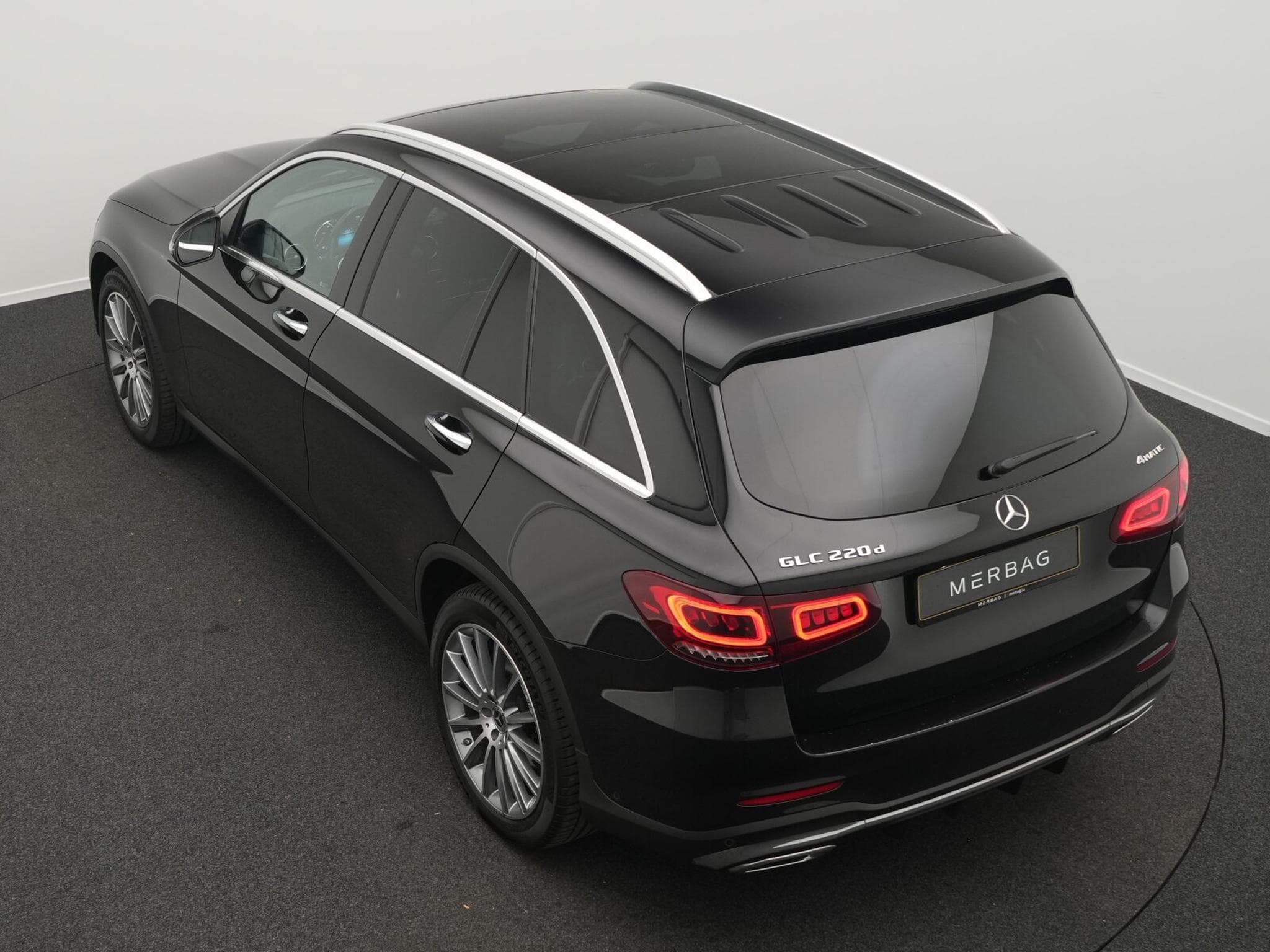 Mercedes GLC 220 d 4MATIC AMG-Line (2022) - Photo 11