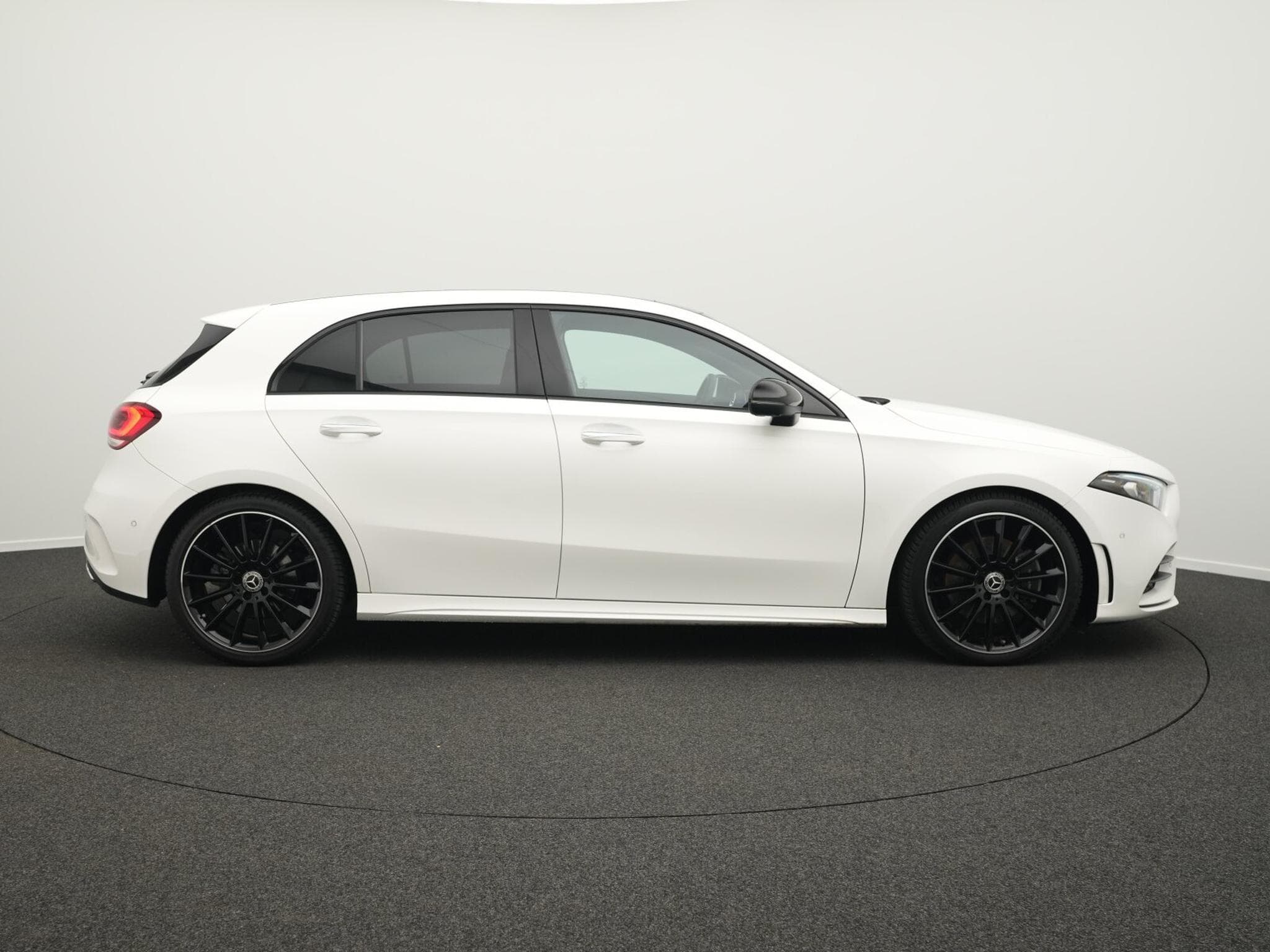 Mercedes A 220 4MATIC AMG-Line (2020) - Photo 5