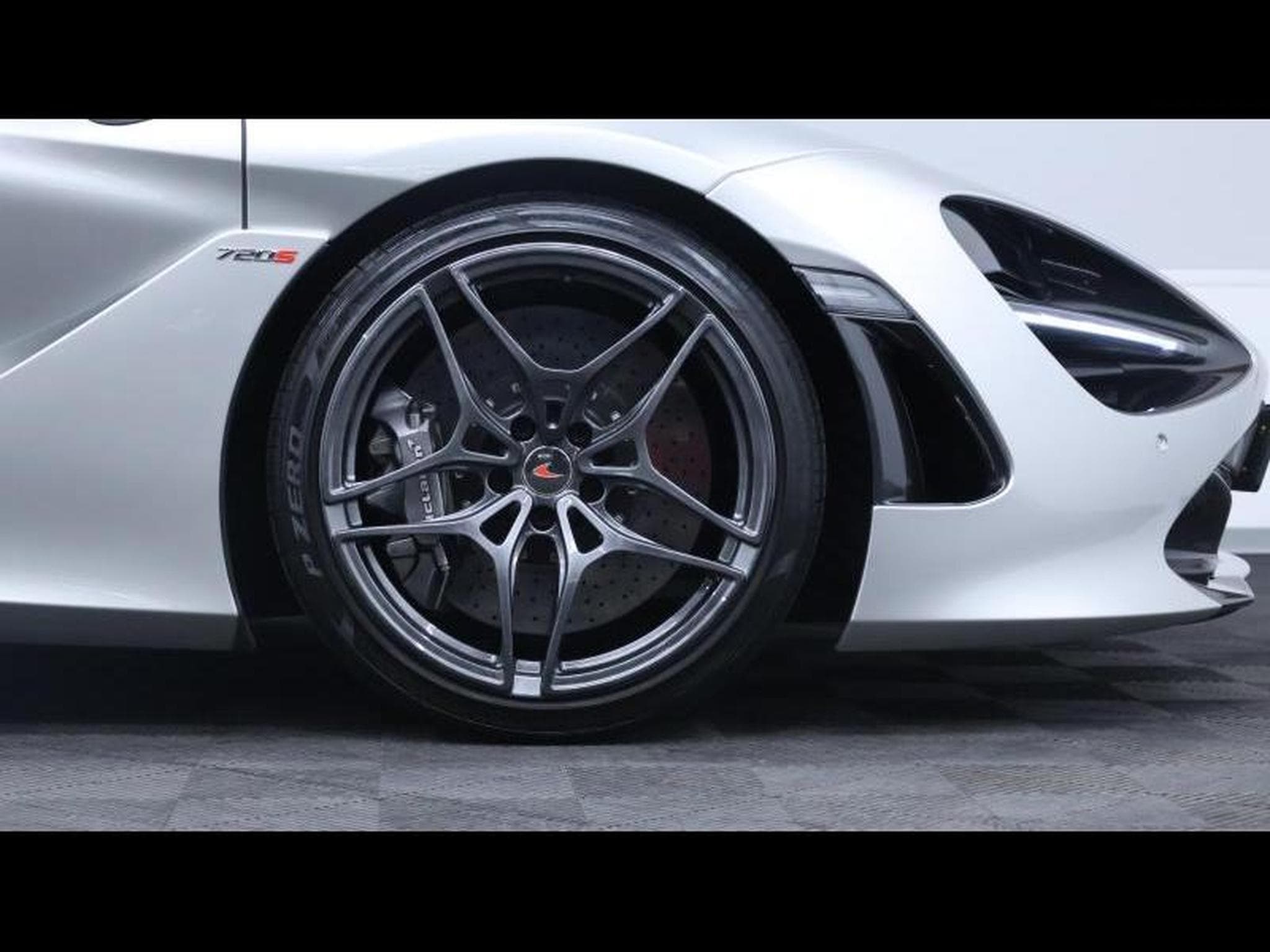 McLaren 720S Spider MSO *Supernova Silver (2020) - Photo 26