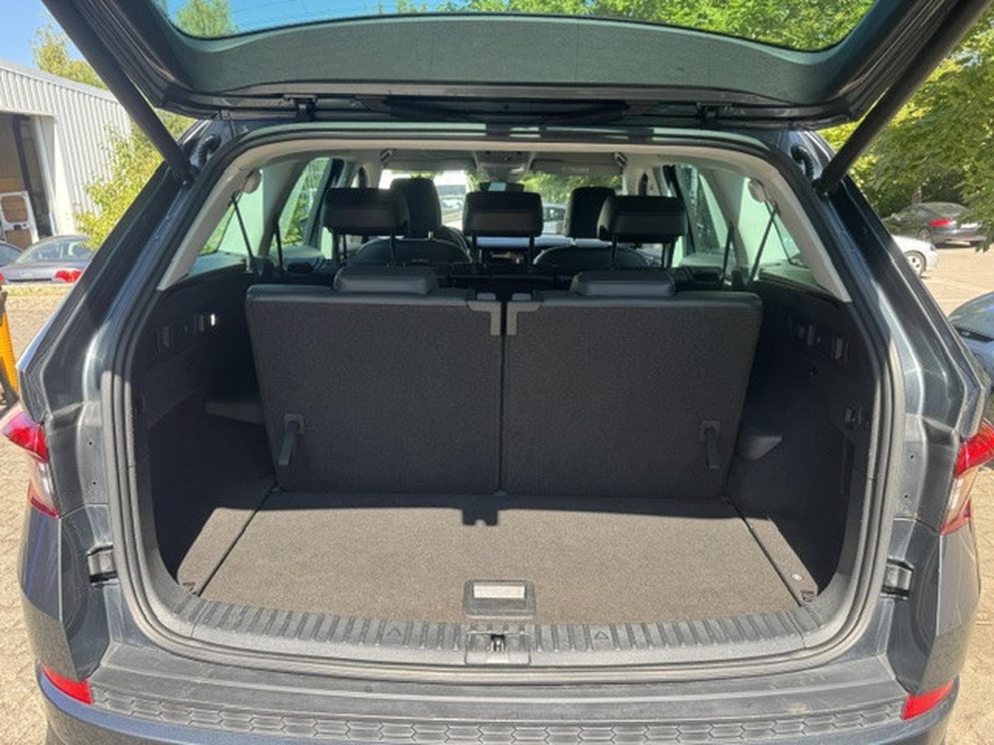 Skoda Kodiaq SKODA KODIAQ 4X4 STYLE 7 SITZER STANDHEIZUNG 360KAMERA AHK (2019) - Photo 10