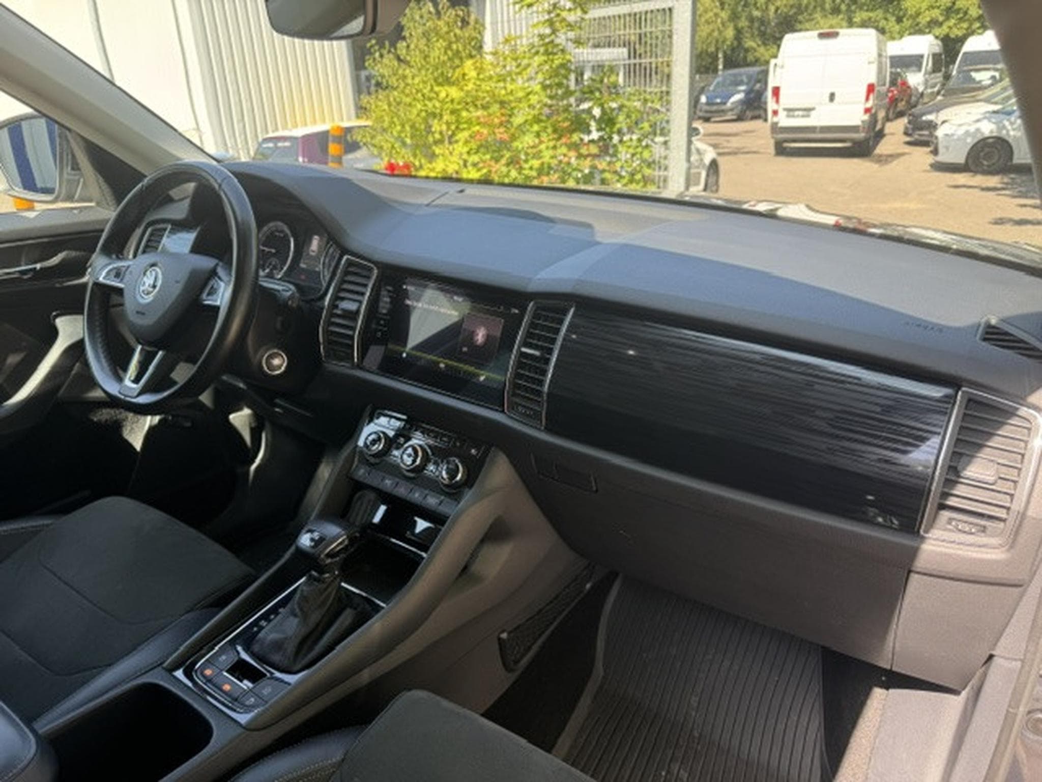 Skoda Kodiaq SKODA KODIAQ 4X4 STYLE 7 SITZER STANDHEIZUNG 360KAMERA AHK (2019) - Photo 5