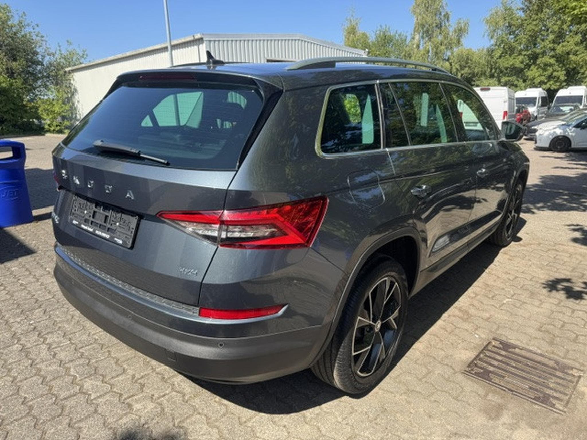 Skoda Kodiaq SKODA KODIAQ 4X4 STYLE 7 SITZER STANDHEIZUNG 360KAMERA AHK (2019) - Photo 8