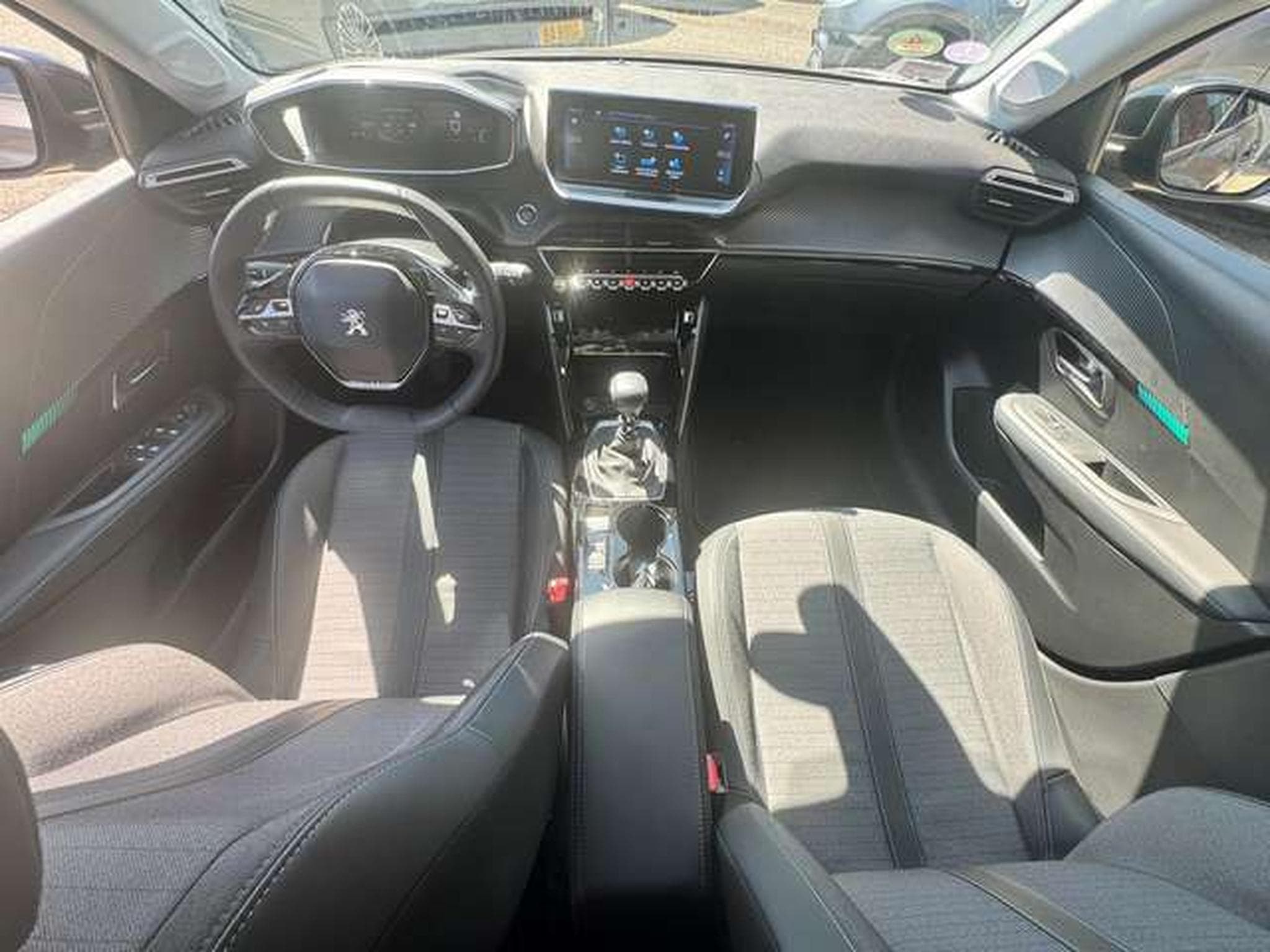 Peugeot 208 208 Allure Pack // jusqu'à 36mois de garantie (2023) - Foto 19