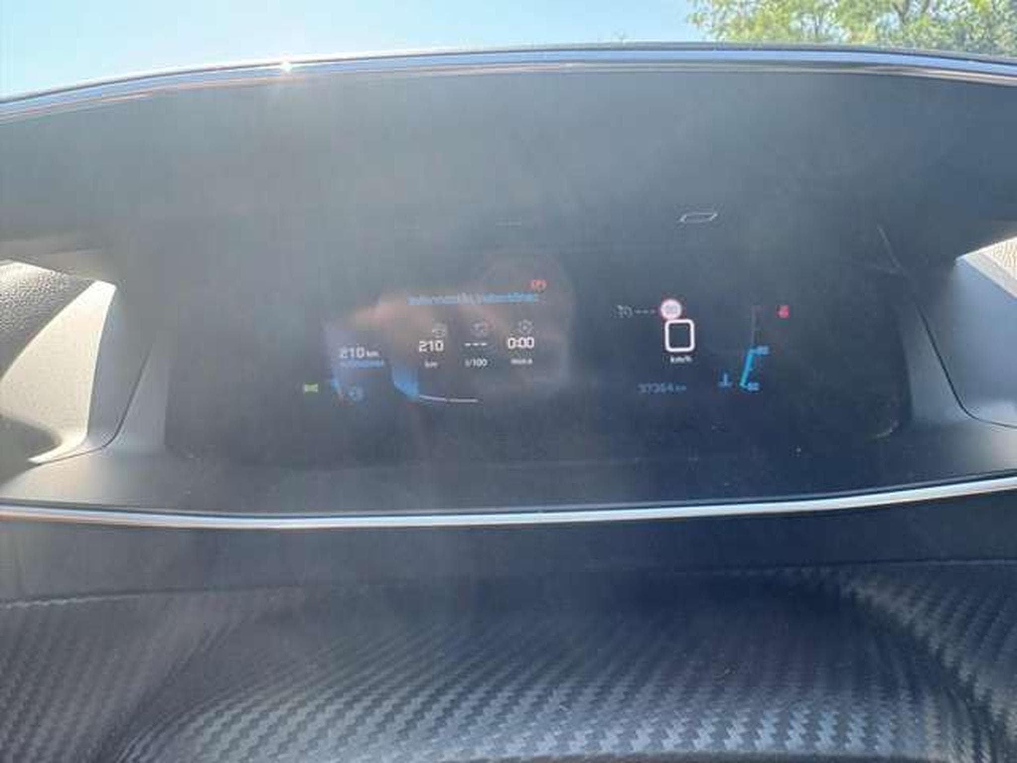 Peugeot 208 208 Allure Pack // jusqu'à 36mois de garantie (2023) - Foto 21