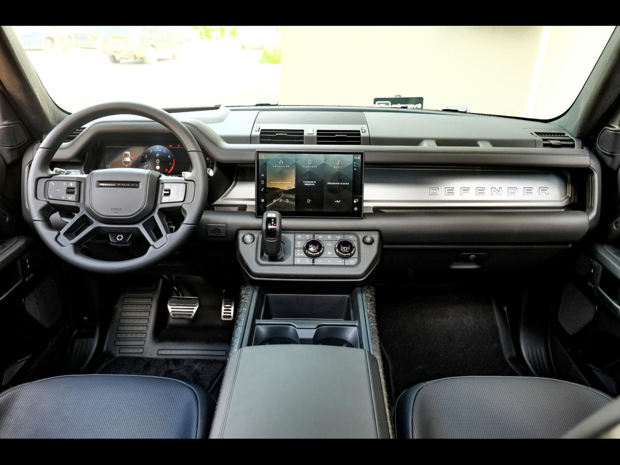 Land-Rover Defender 110 V8 P635 MHEV OCTA AWD EDITION ONE - FAROE GREEN - FULL S (2025) - Foto 19