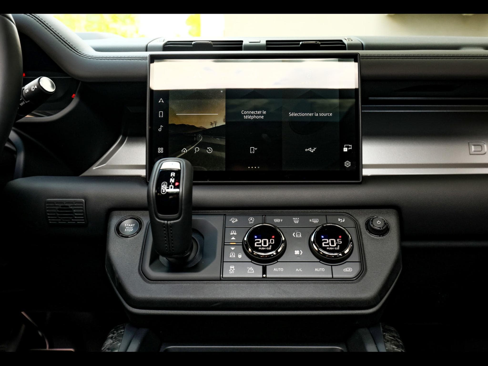 Land-Rover Defender 110 V8 P635 MHEV OCTA AWD EDITION ONE - FAROE GREEN - FULL S (2025) - Foto 22