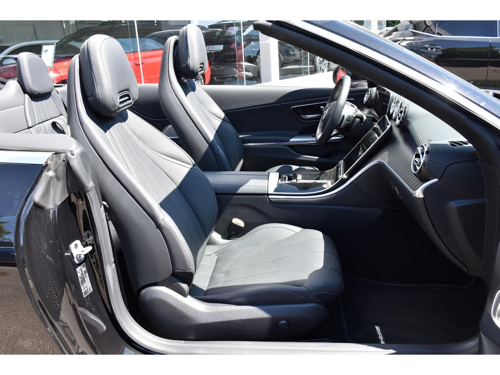 Mercedes CLE 200 AMG Line 9G-Tronic MEMO SG VENT DISTR CAM360 SIDE AIRSCARF (2025) - Photo 9