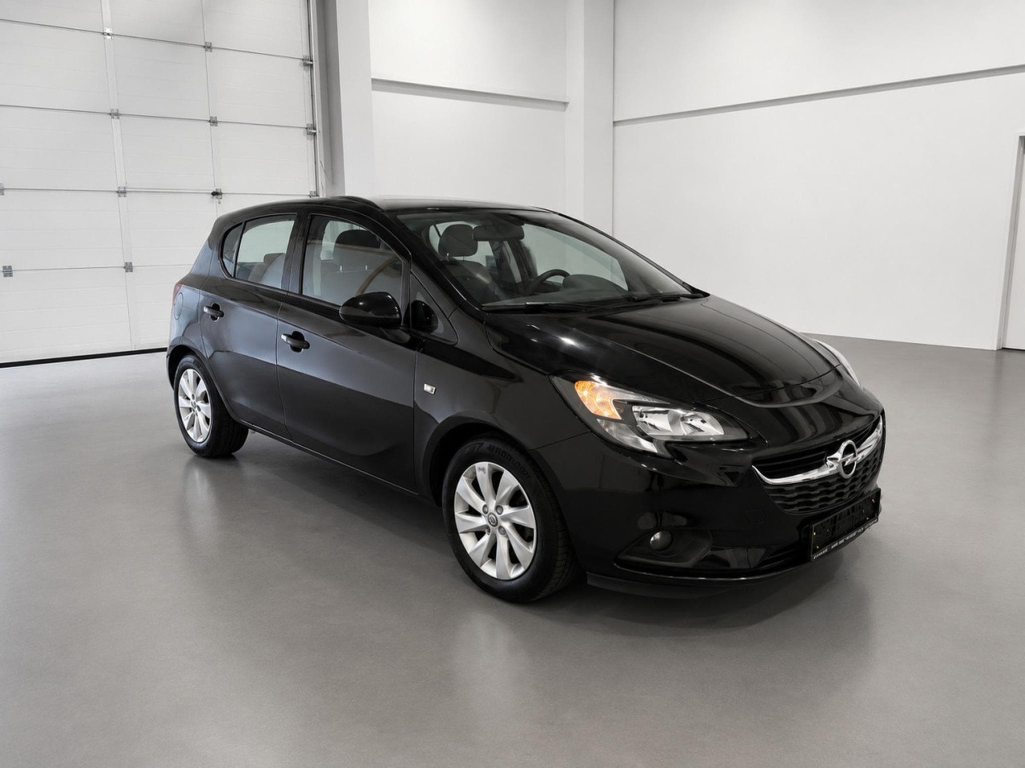 Opel Corsa 1.2 70ch Active (2016) - Photo 2