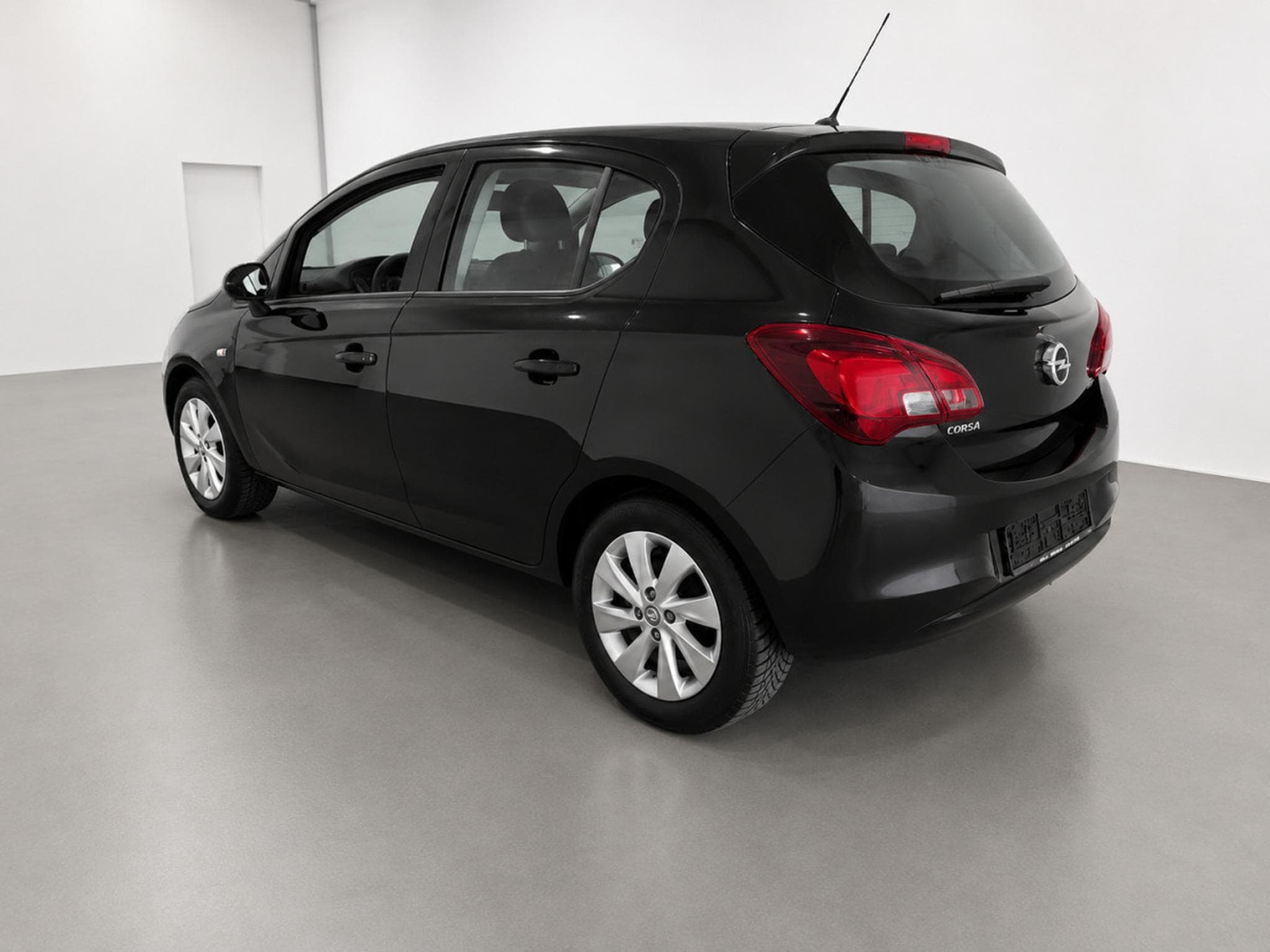 Opel Corsa 1.2 70ch Active (2016) - Photo 4