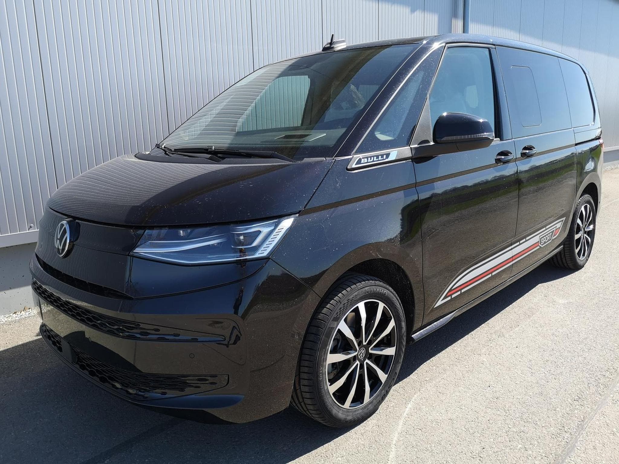 VW T7 Sport Edition (2026) - Photo 1