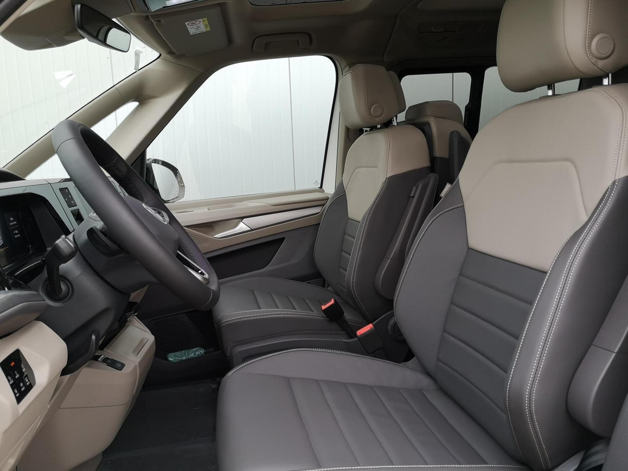 VW T7 Edition (2026) - Photo 8