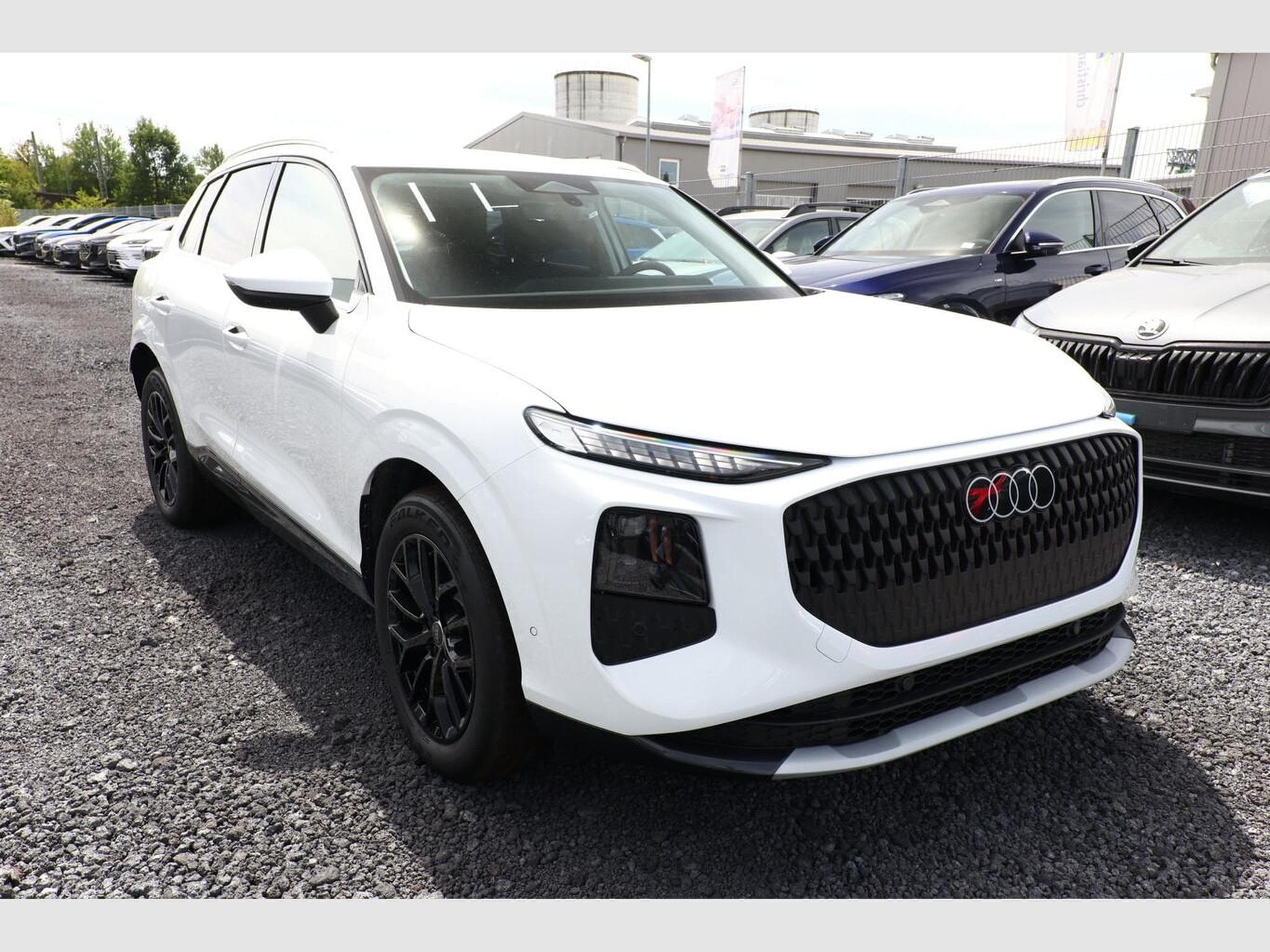 Audi Q3 Intense (2026) - Foto 2